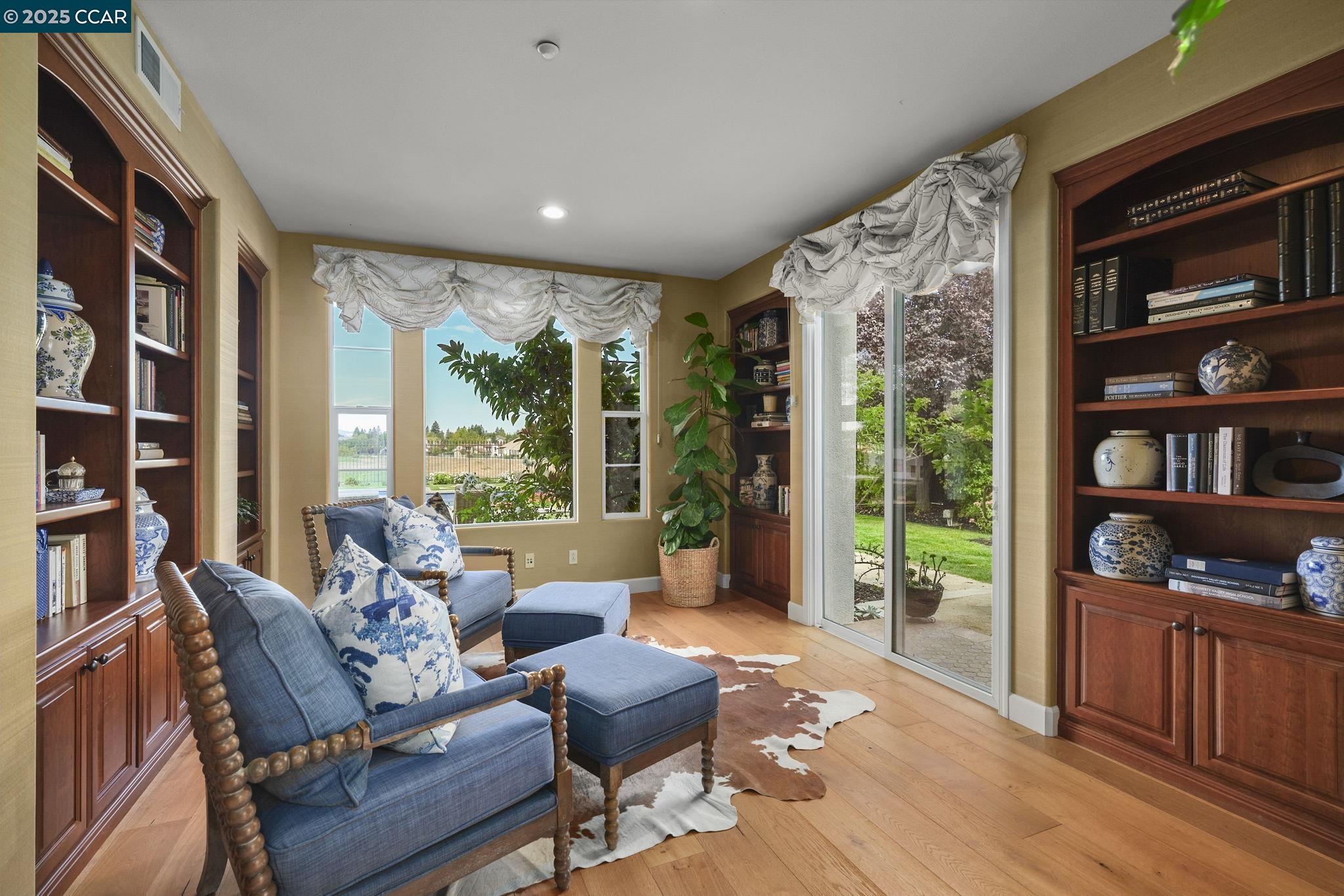 5436 Heatherland Dr