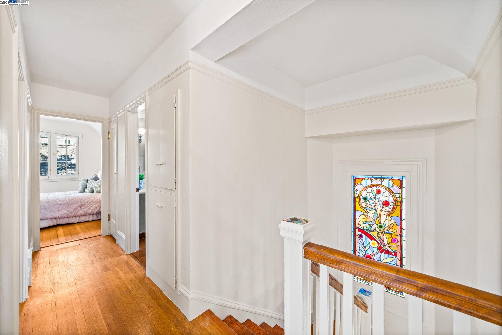 1462 Trestle Glen Rd