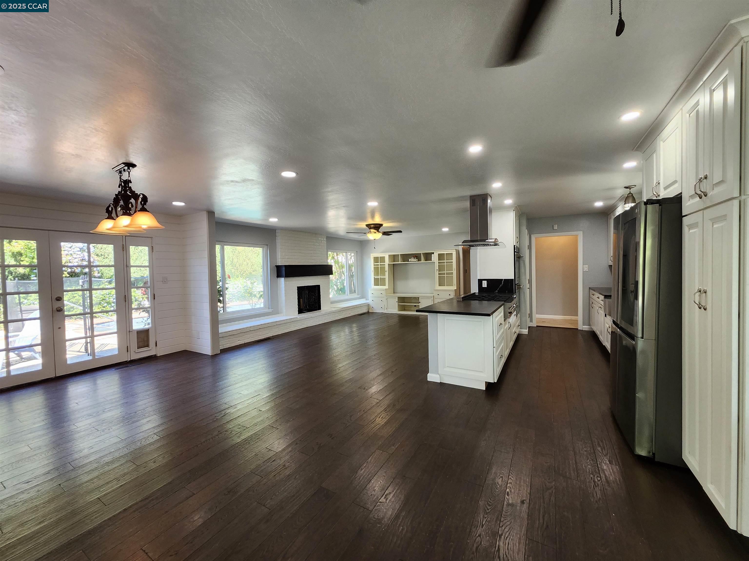 3479 Rose Ct