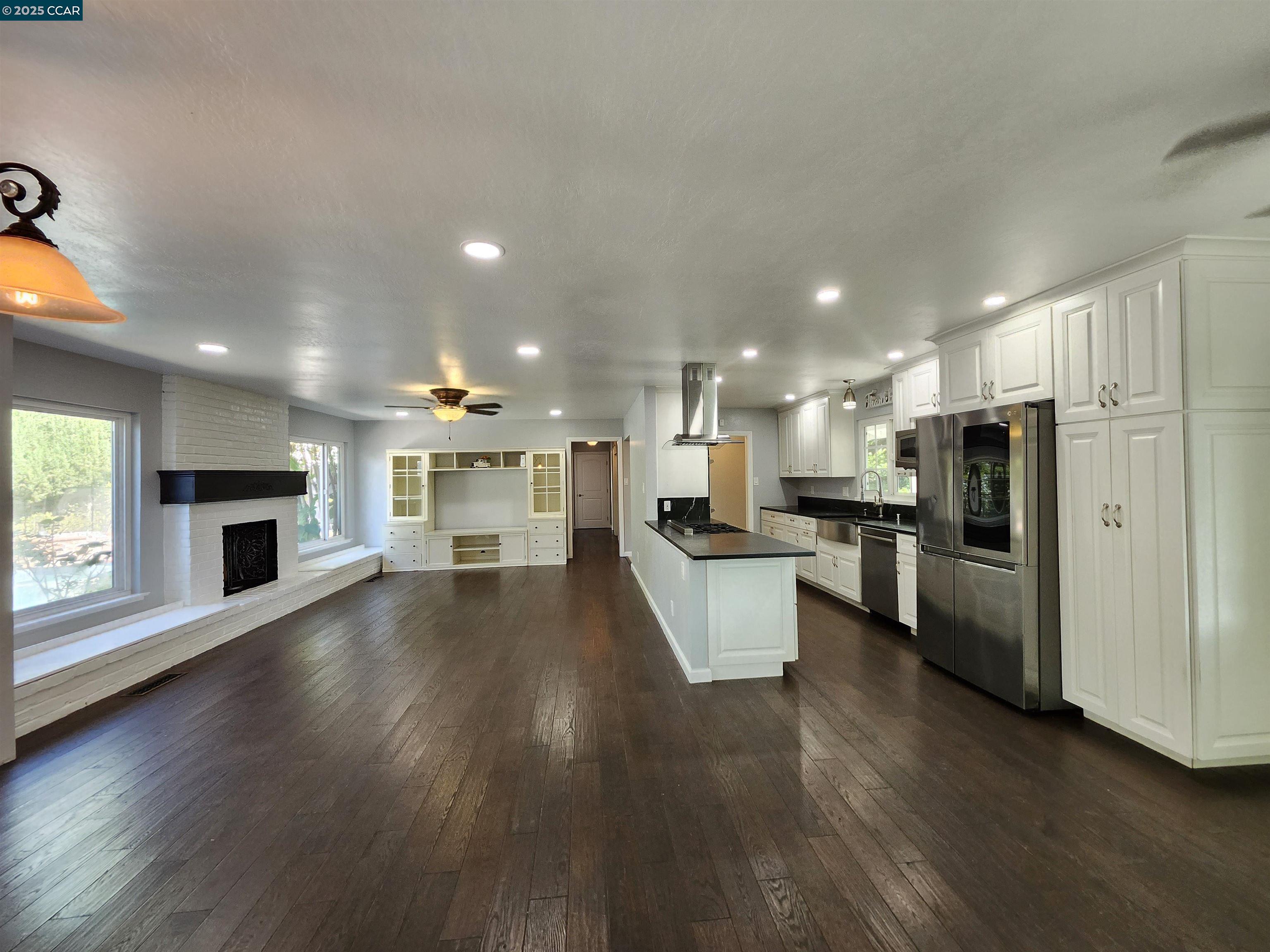 3479 Rose Ct