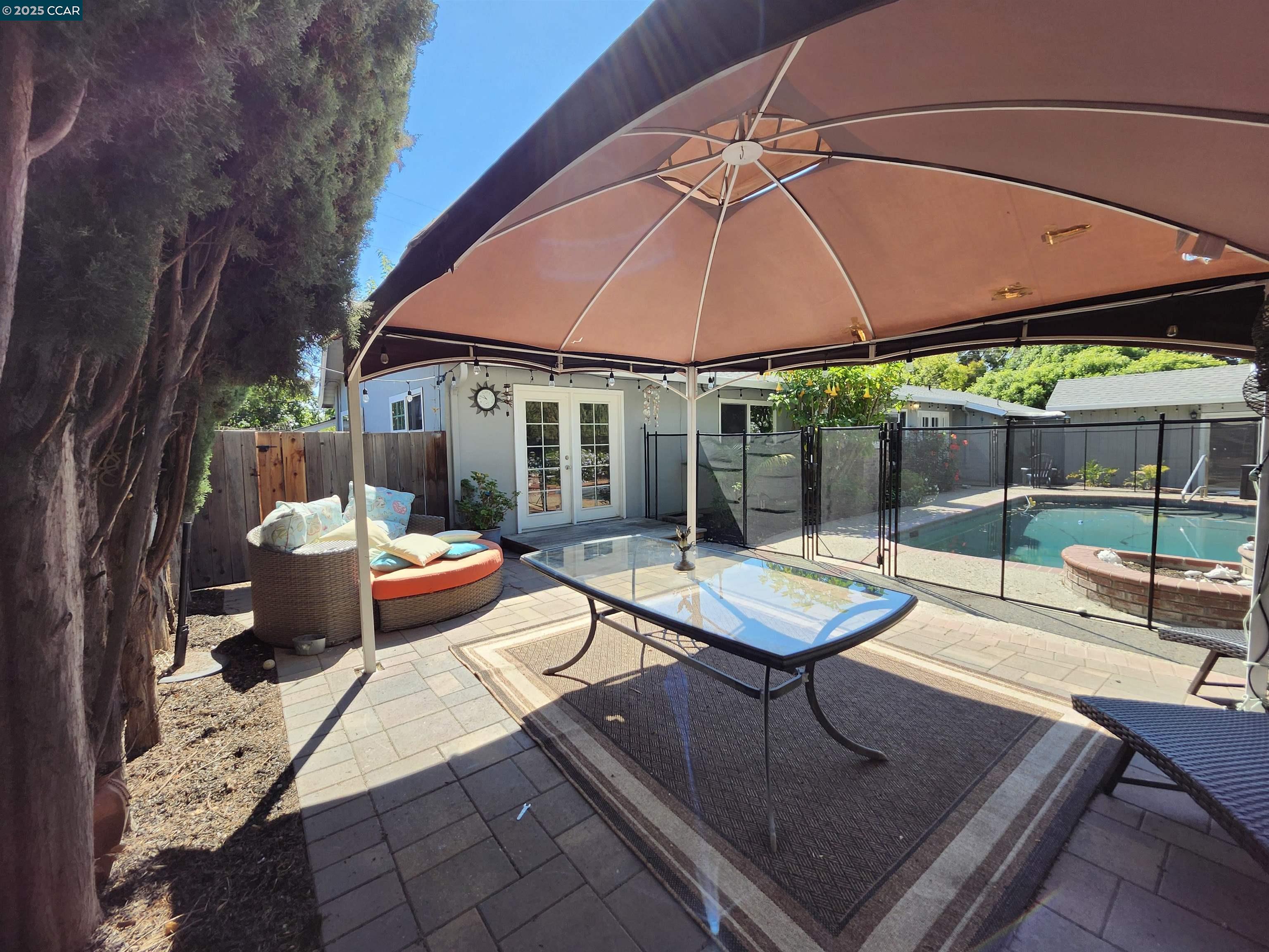 3479 Rose Ct