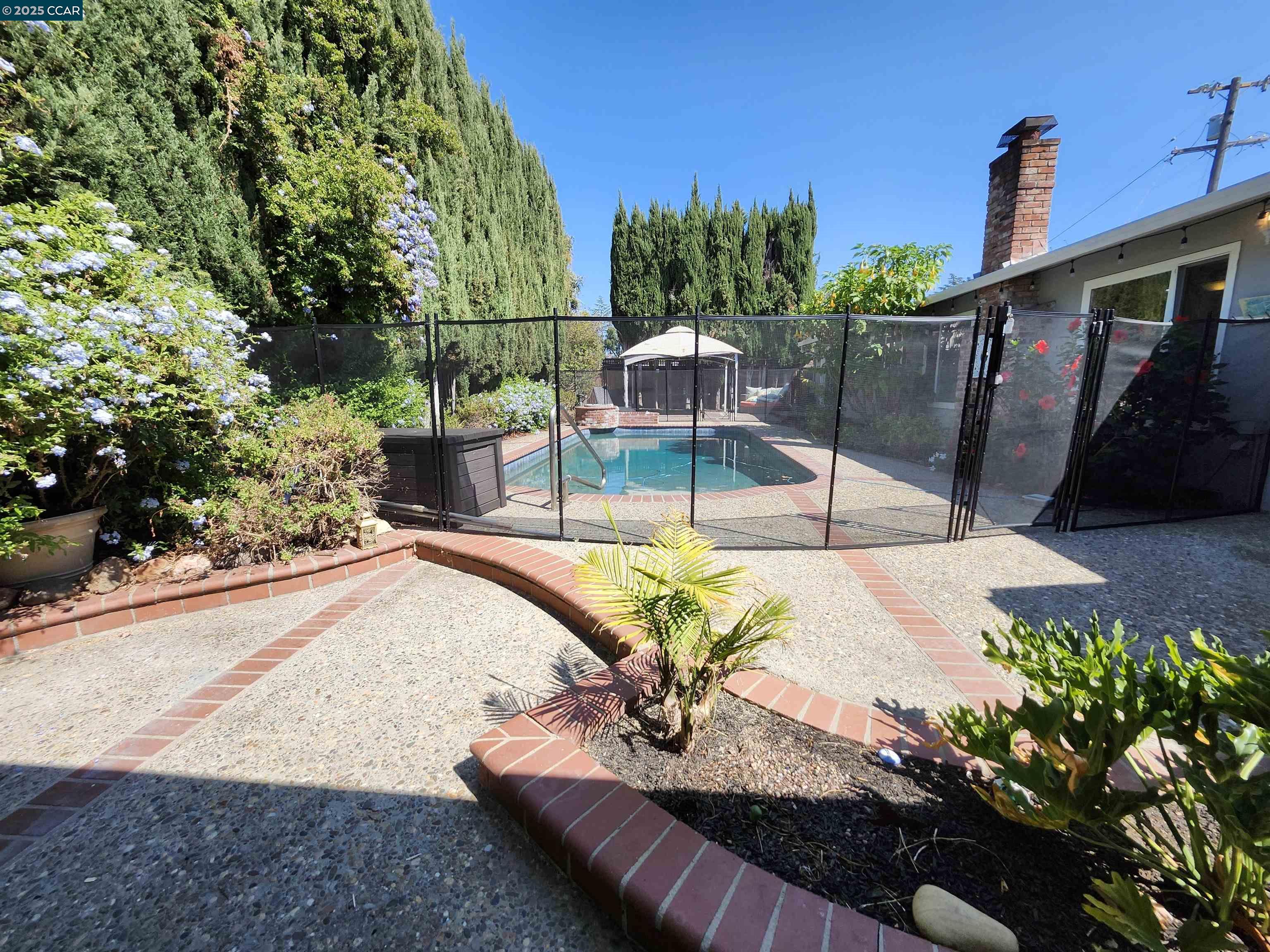 3479 Rose Ct