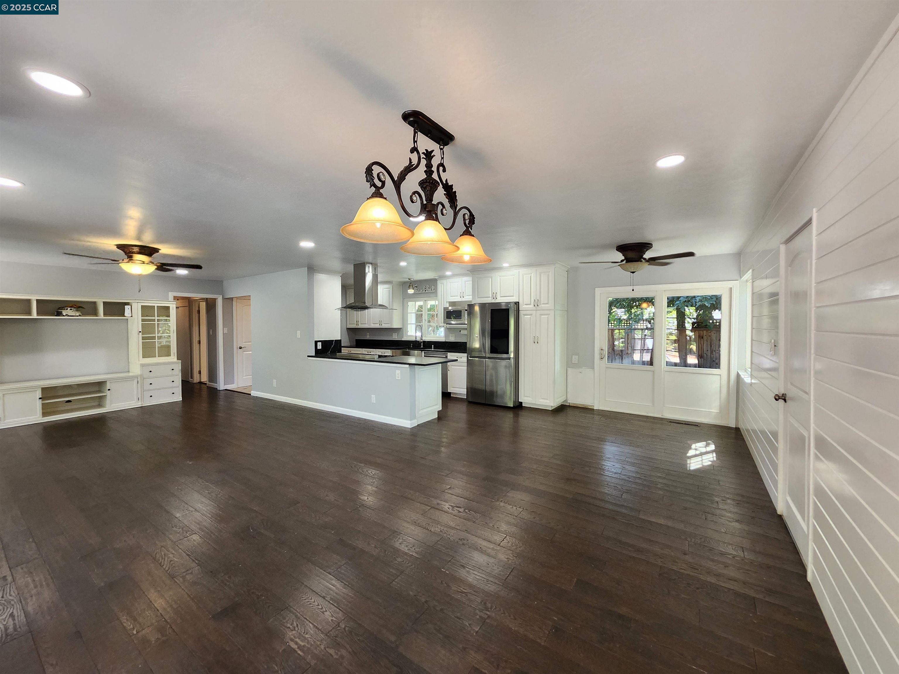 3479 Rose Ct