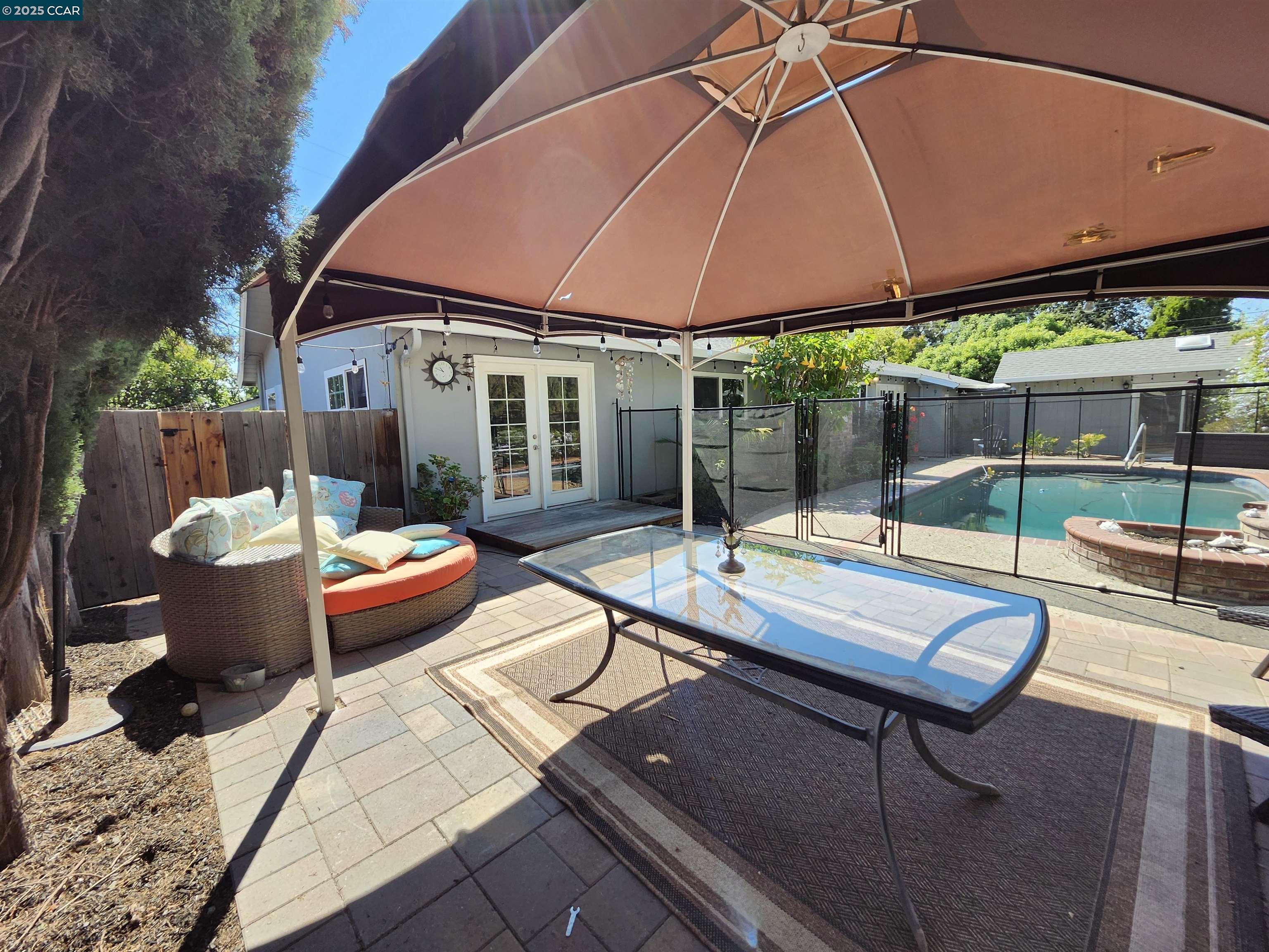 3479 Rose Ct