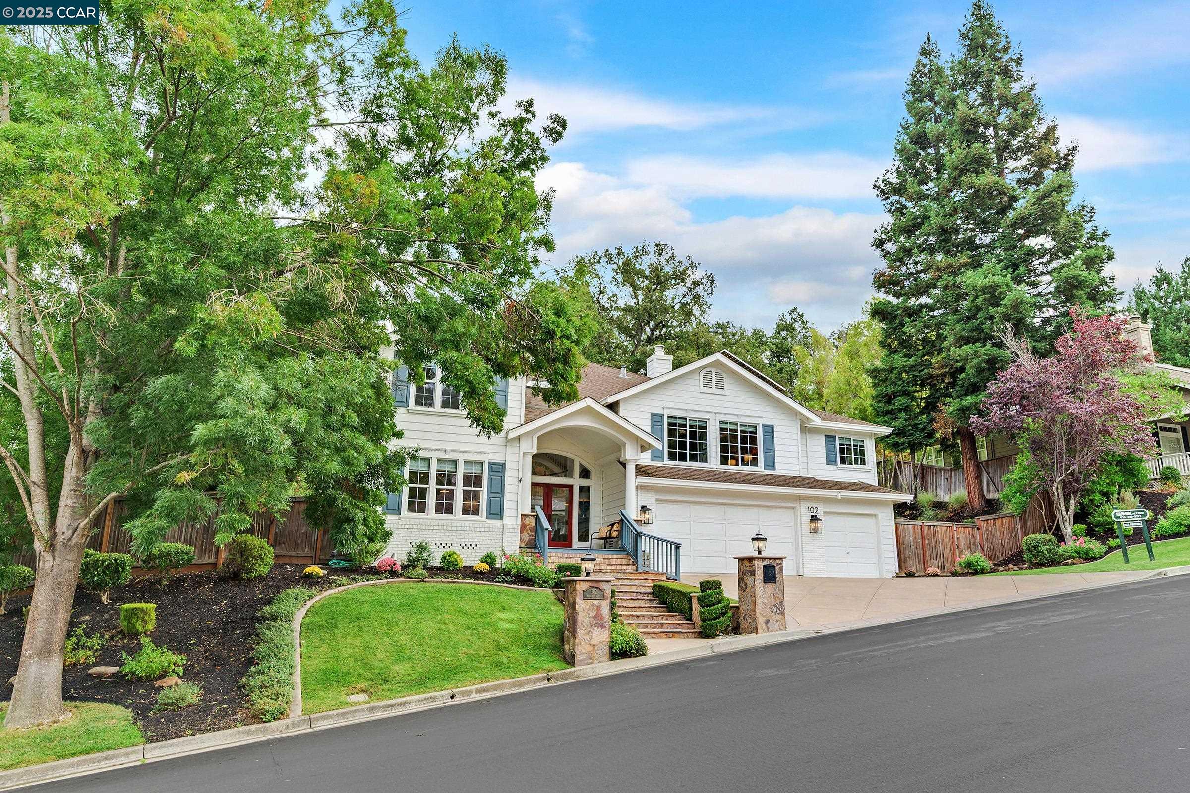 102 Leafield Rd