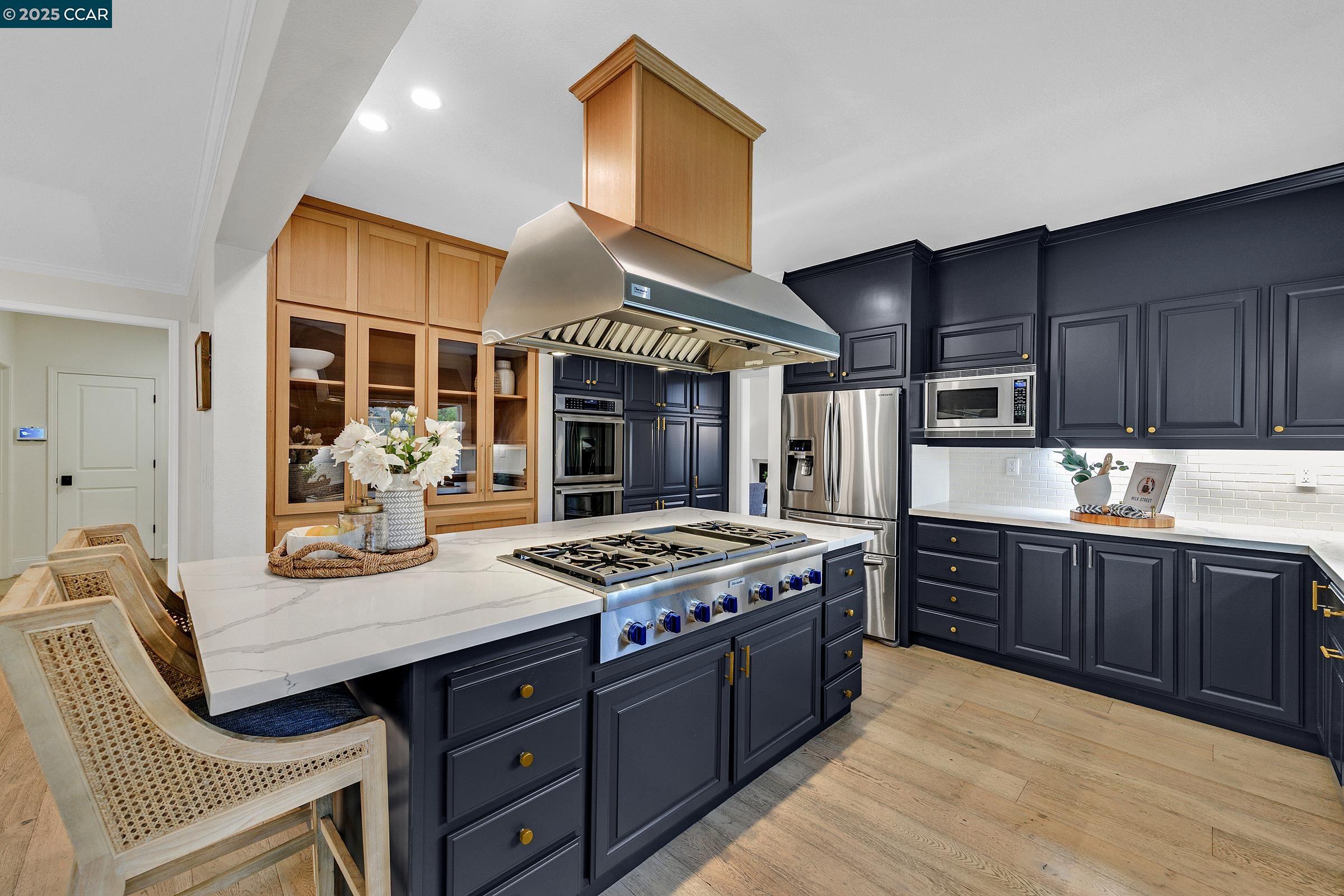 102 Leafield Rd