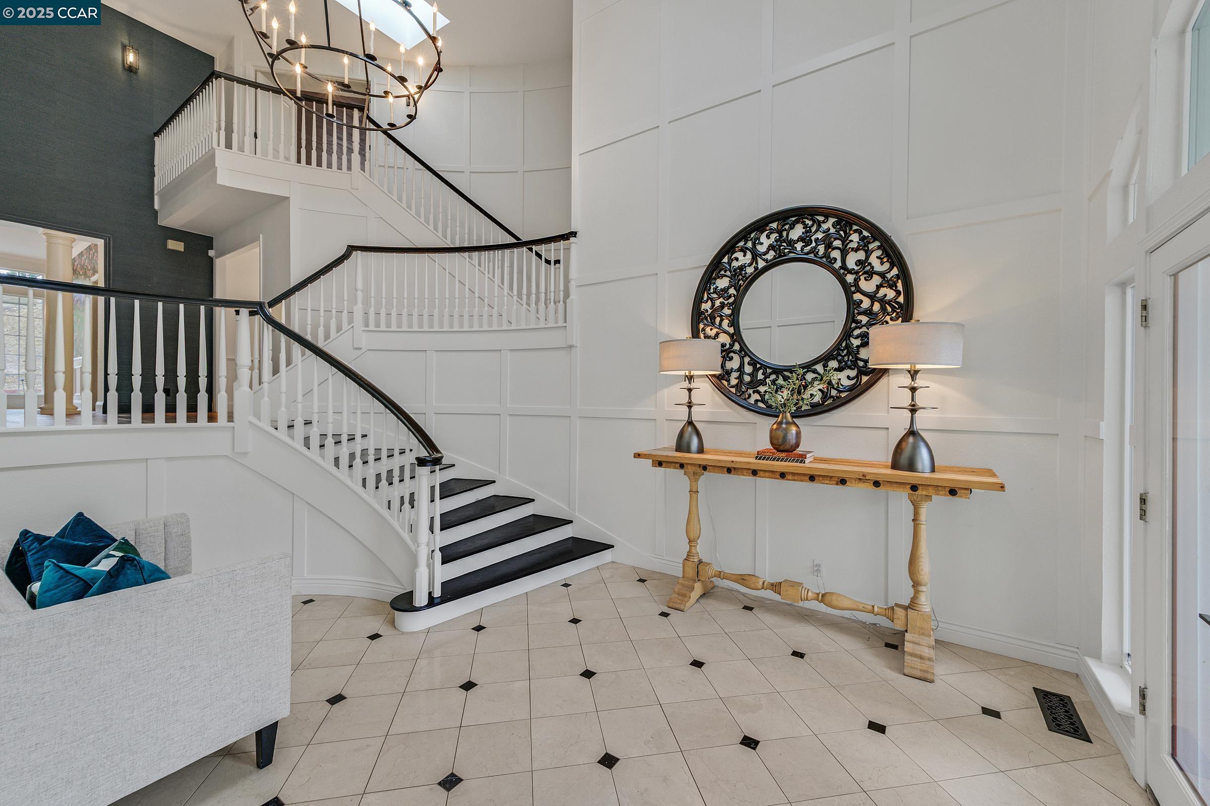 102 Leafield Rd