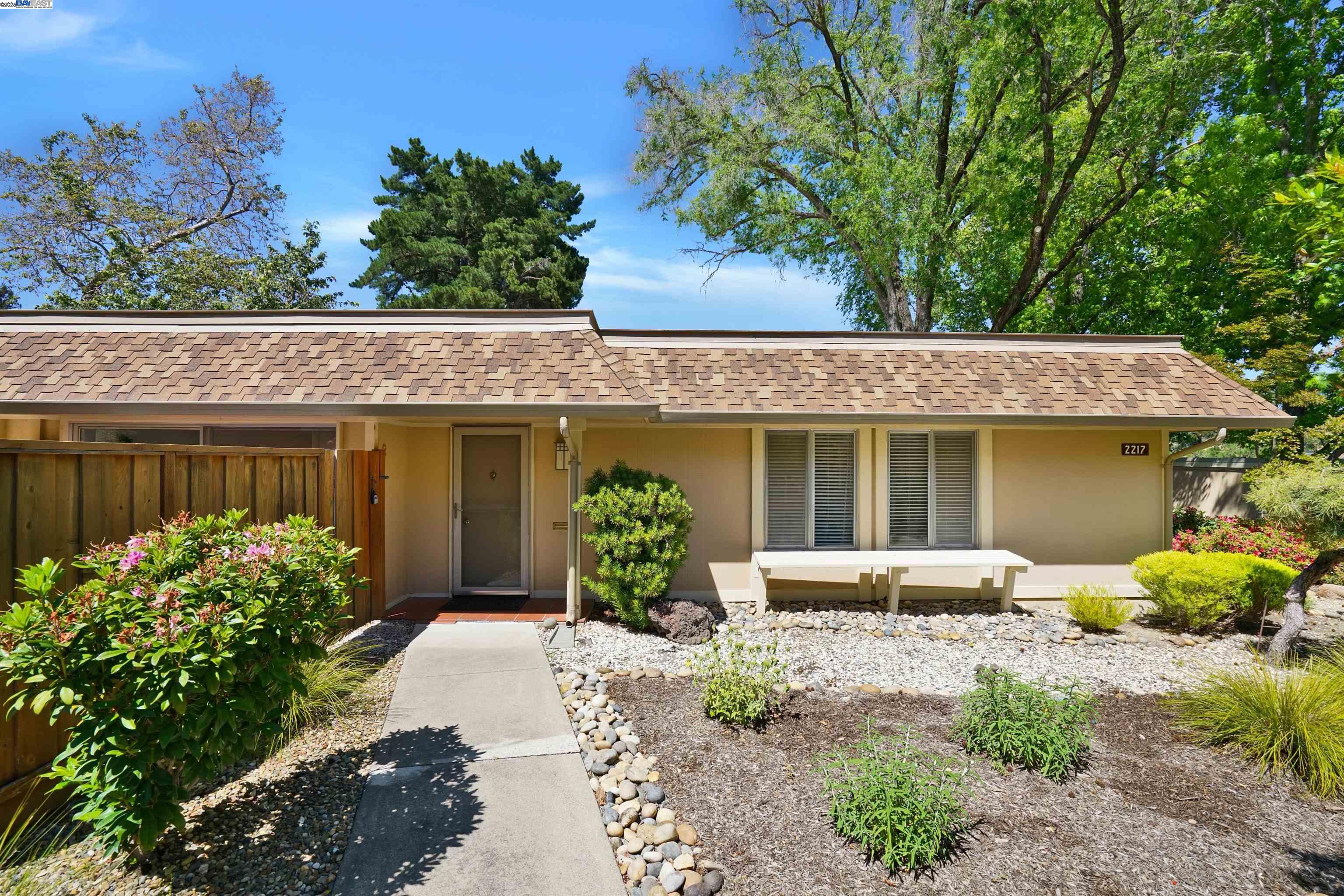 2217 Ptarmigan Dr # 2