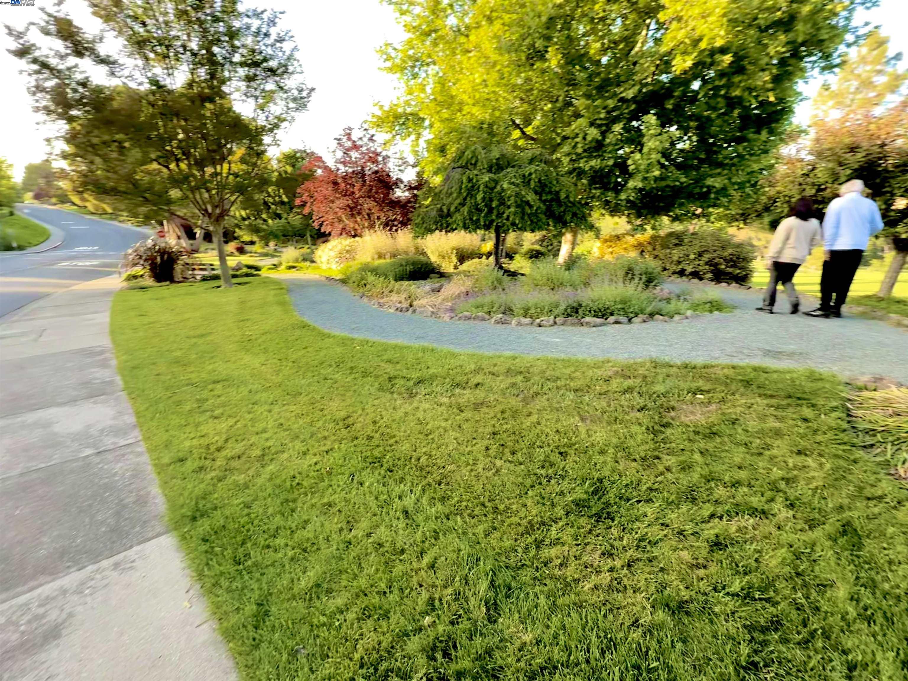 2217 Ptarmigan Dr # 2