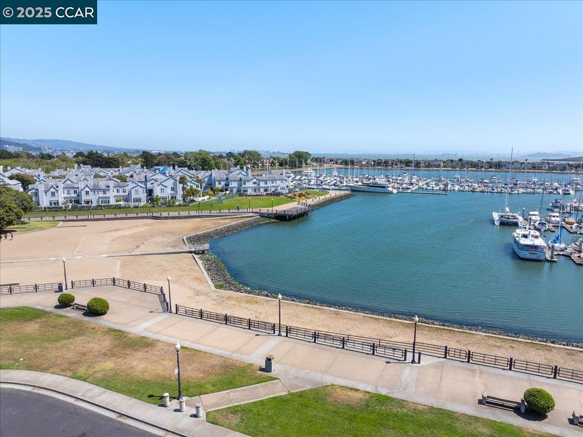 609 Commodore Dr, Richmond