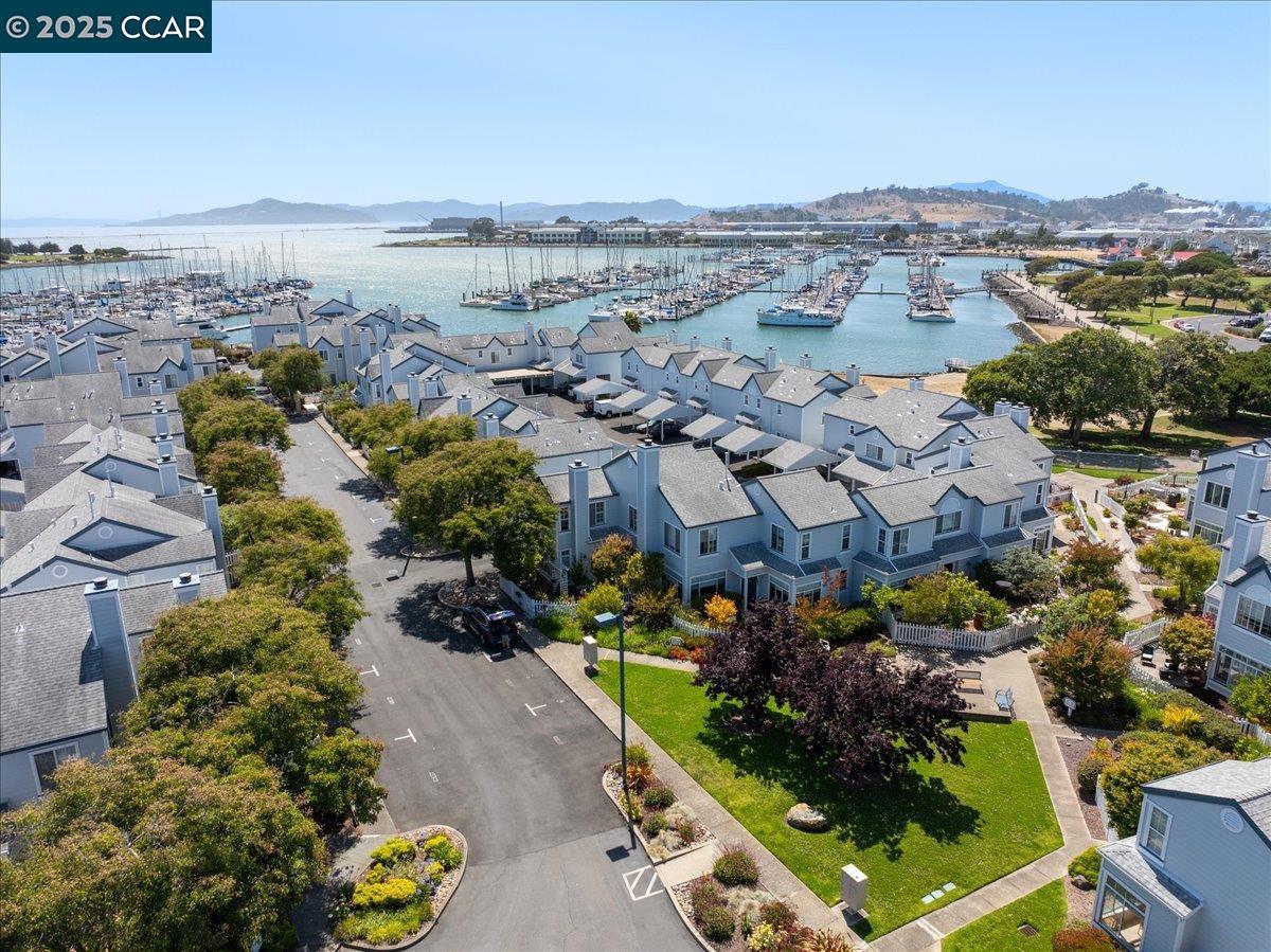 609 Commodore Dr, Richmond