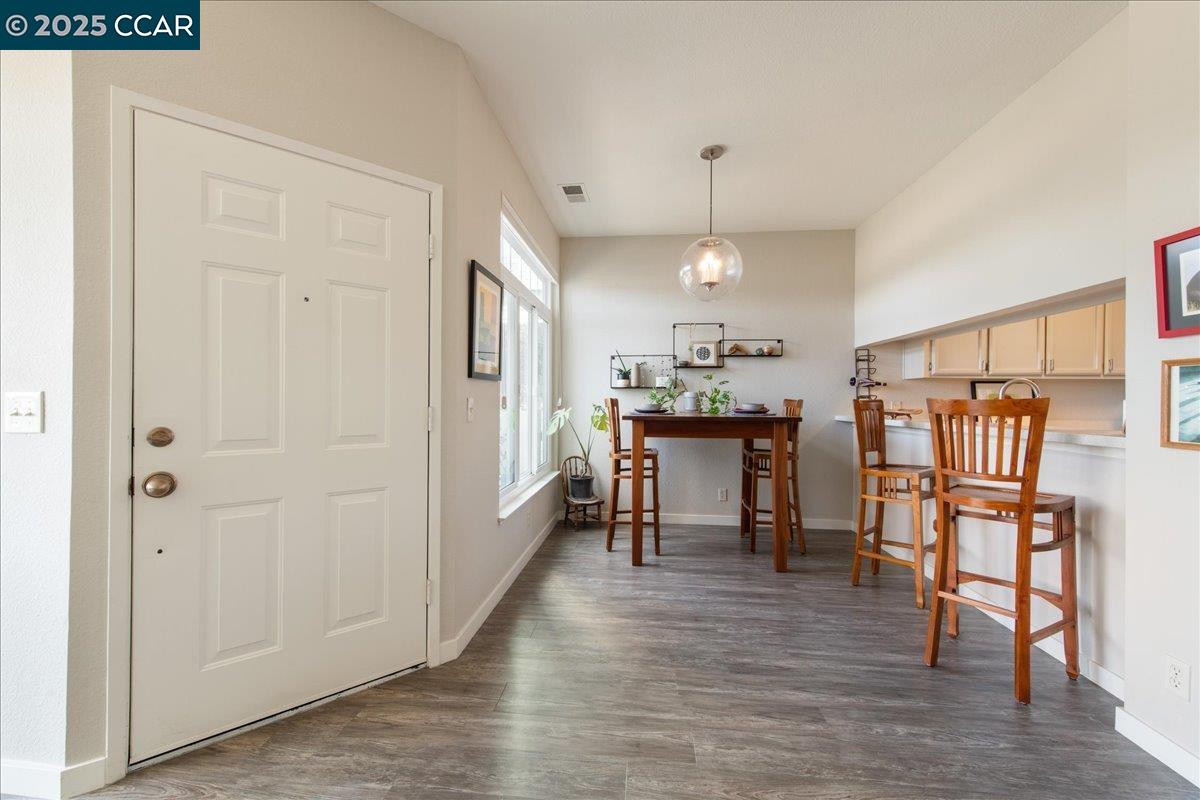 609 Commodore Dr, Richmond