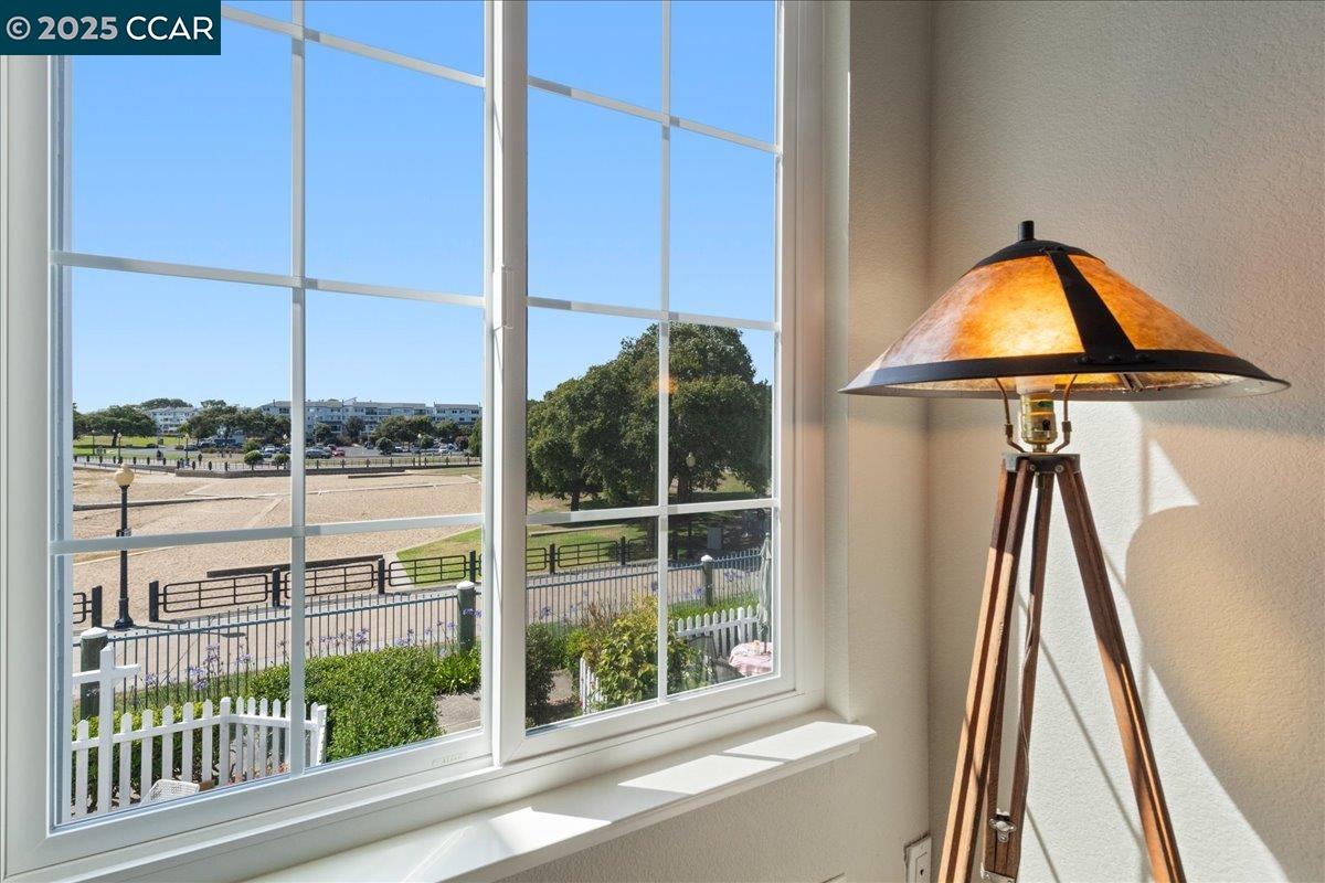 609 Commodore Dr, Richmond