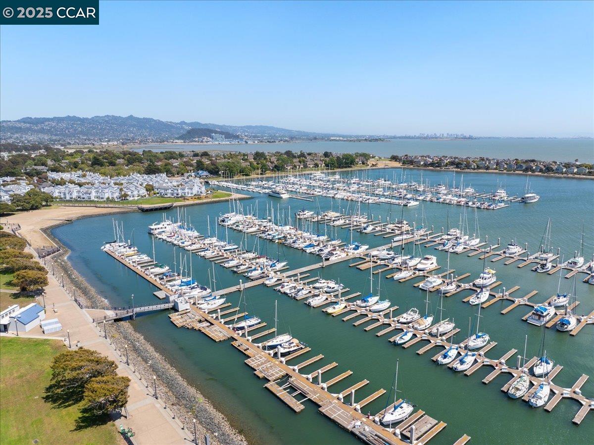 609 Commodore Dr, Richmond