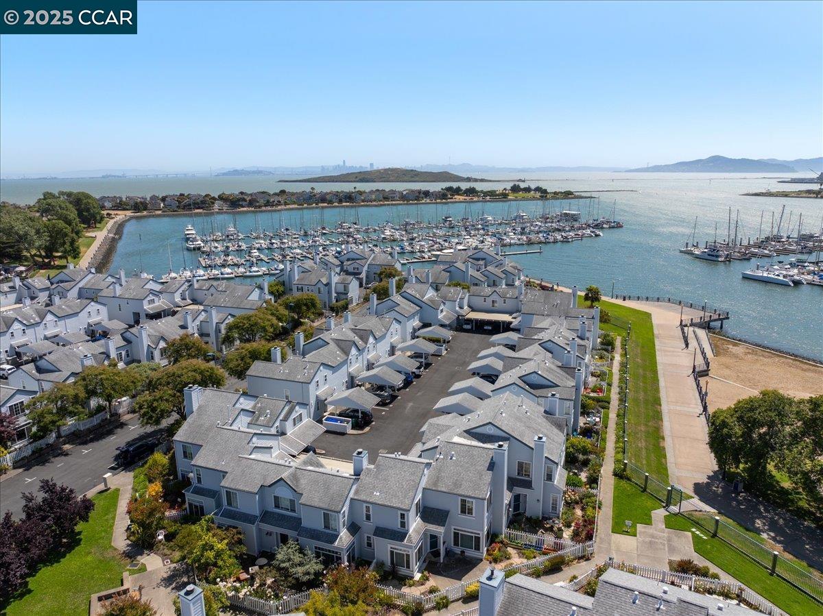 609 Commodore Dr, Richmond