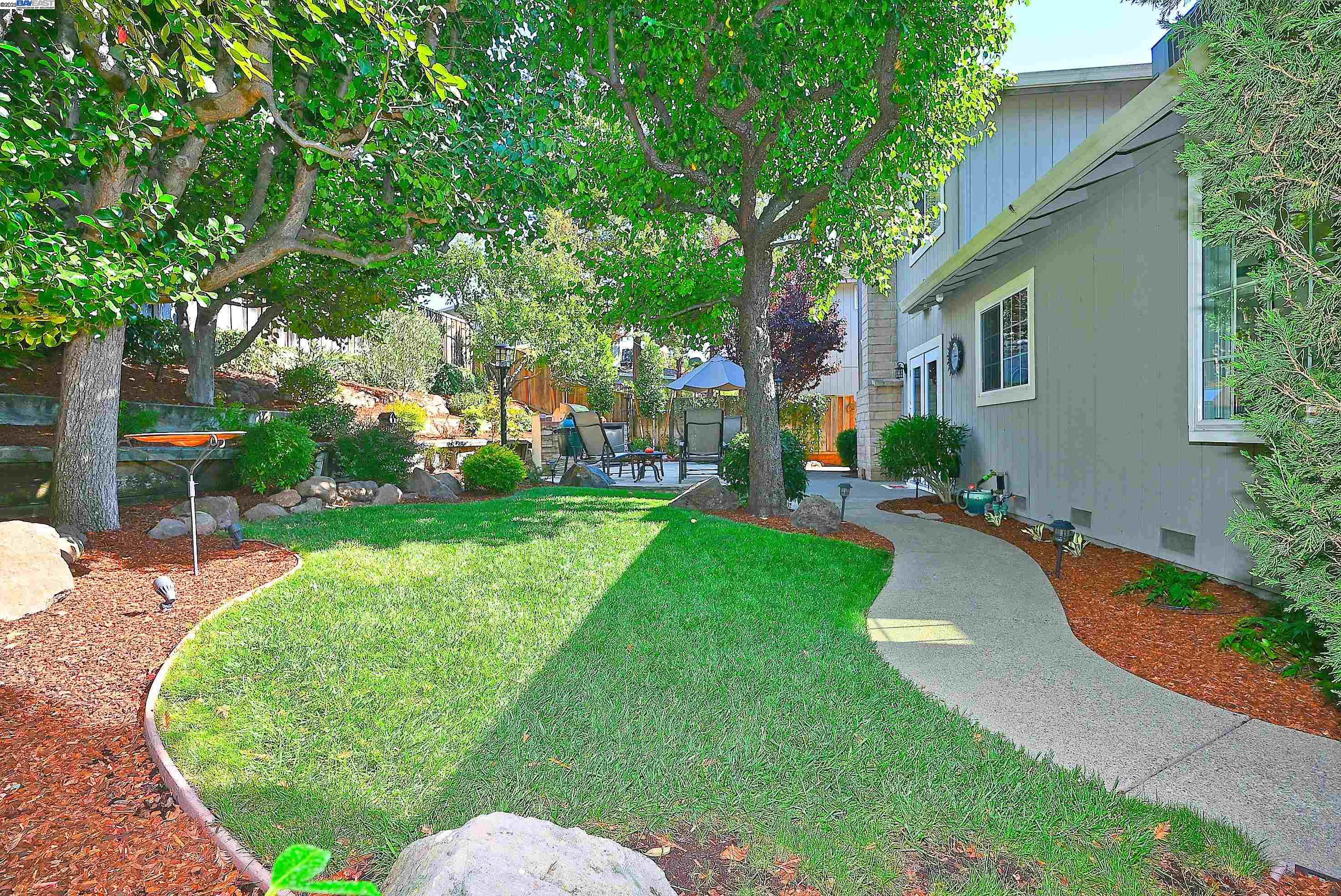 7653 Turquoise St
