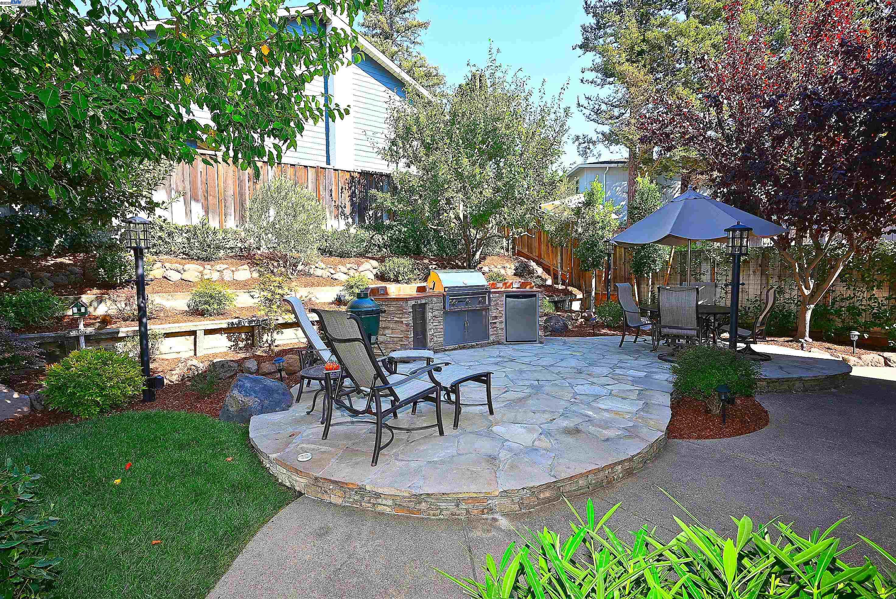 7653 Turquoise St