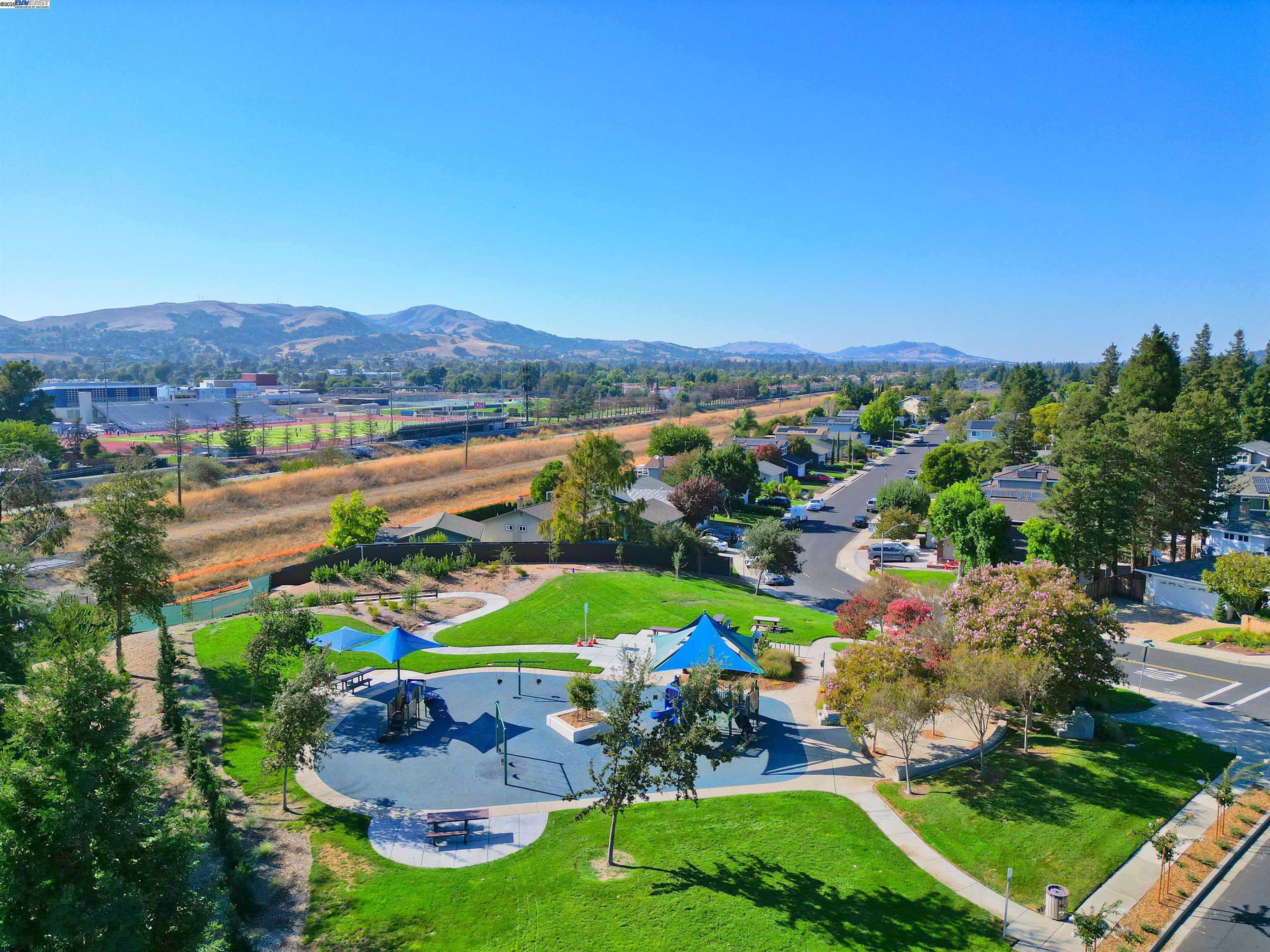 7653 Turquoise St