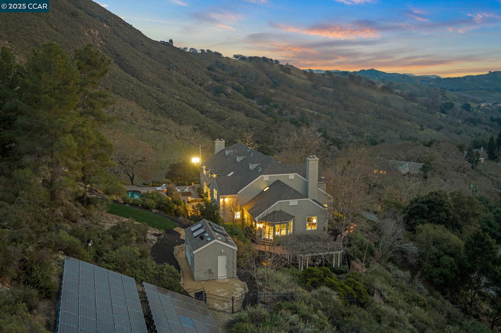 2420 Diablo Lakes Ln