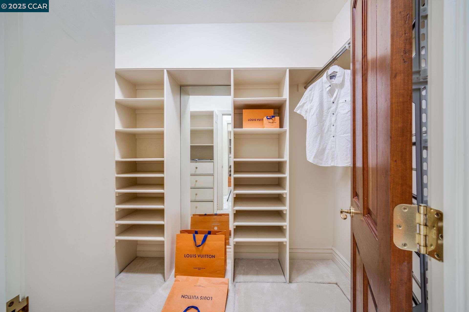 2420 Diablo Lakes Ln