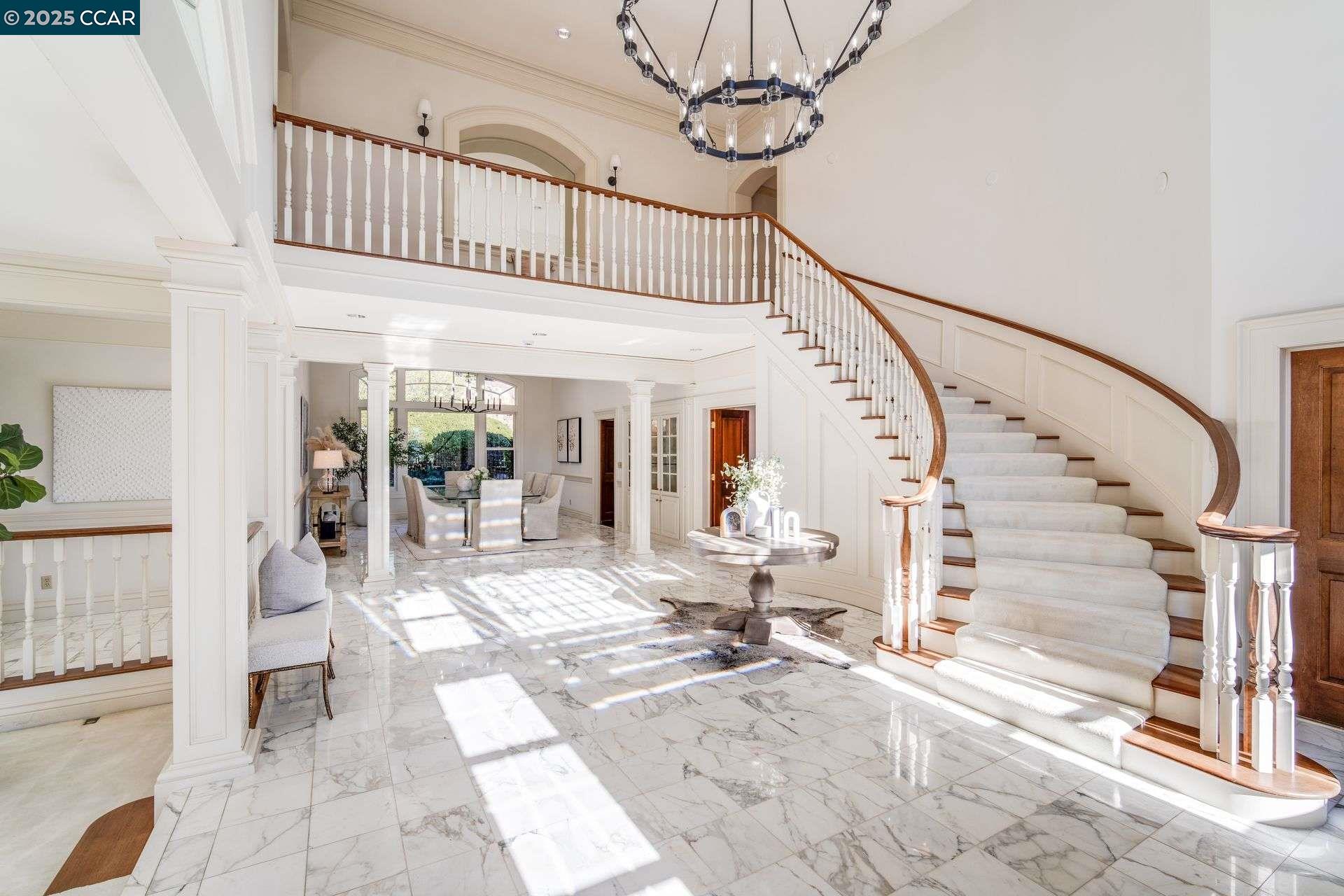 2420 Diablo Lakes Ln