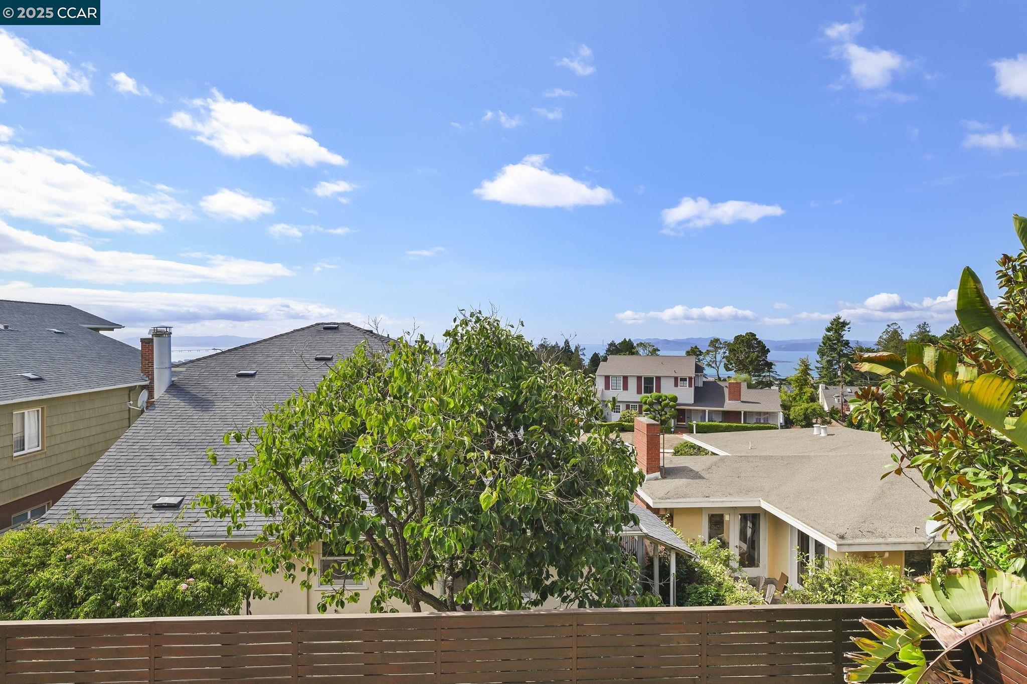 32 Kenilworth Dr # B