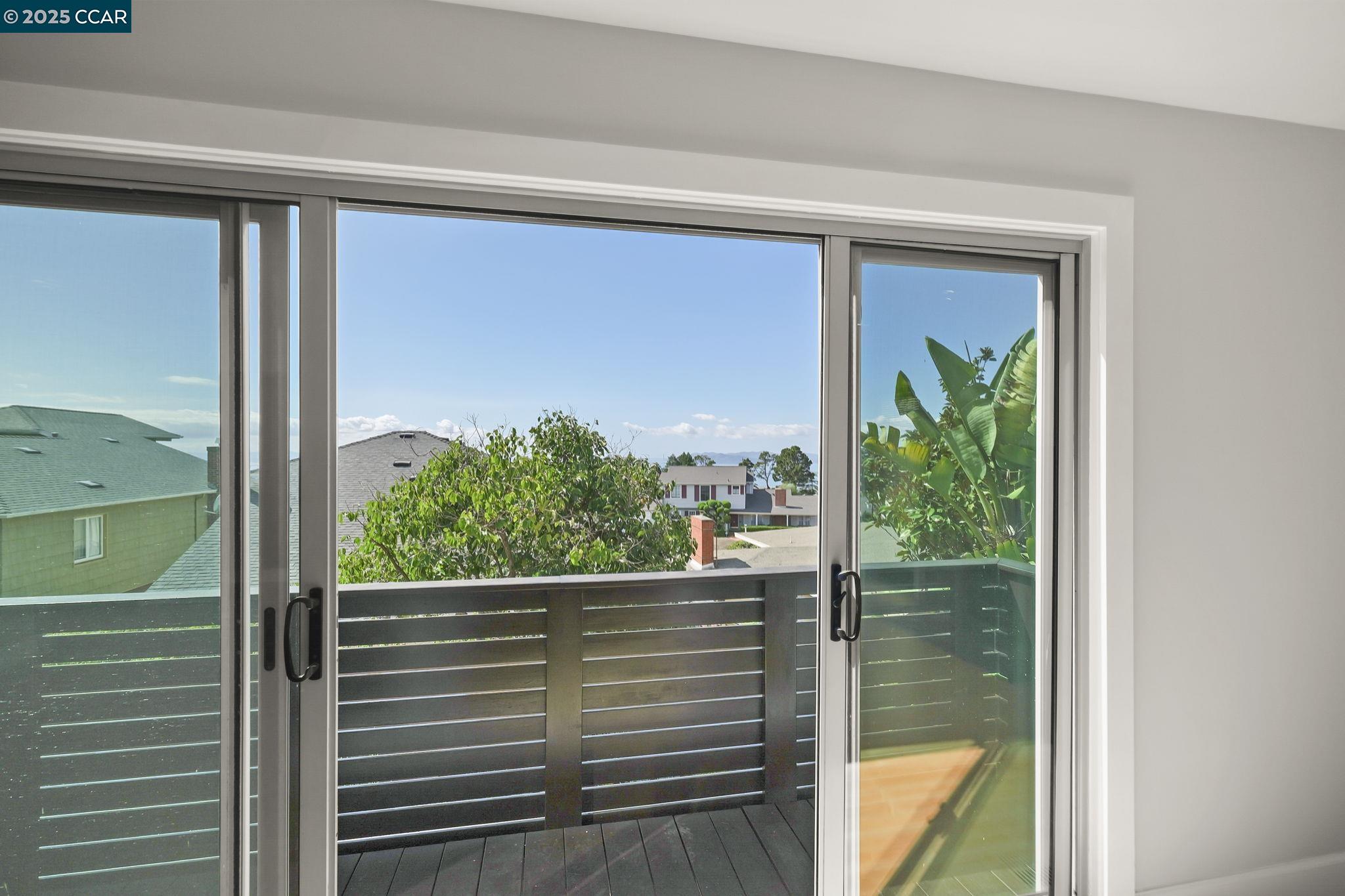 32 Kenilworth Dr # B