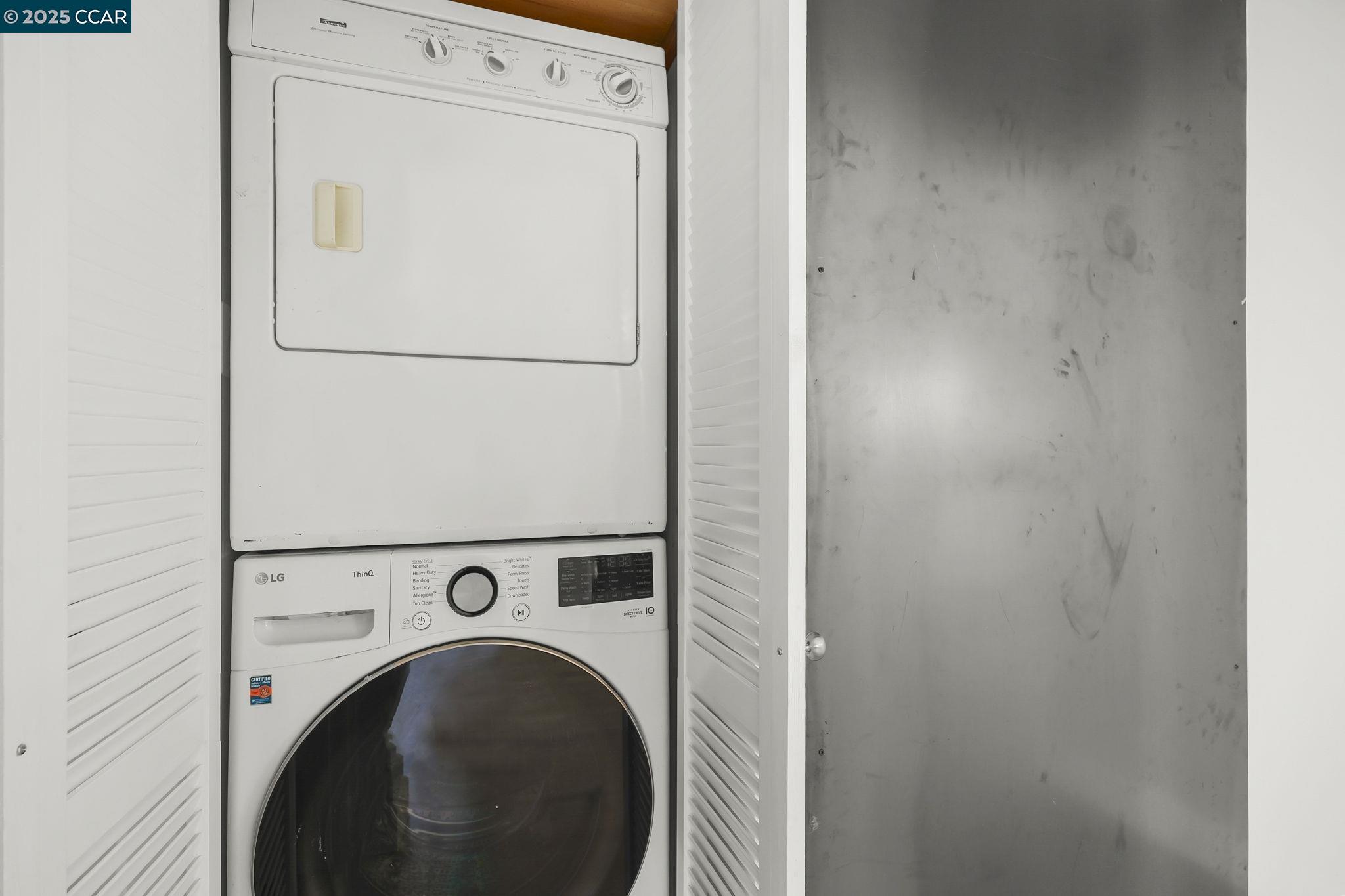 32 Kenilworth Dr # B