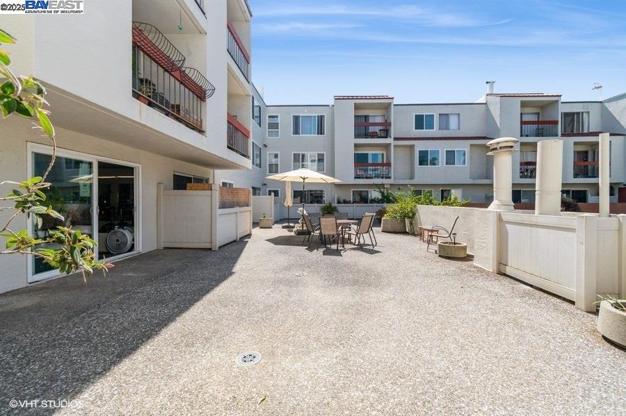 2005 Pleasant Valley Ave # 316