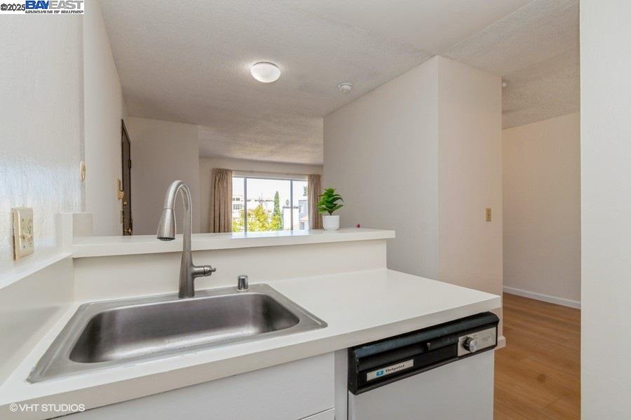 2005 Pleasant Valley Ave # 316