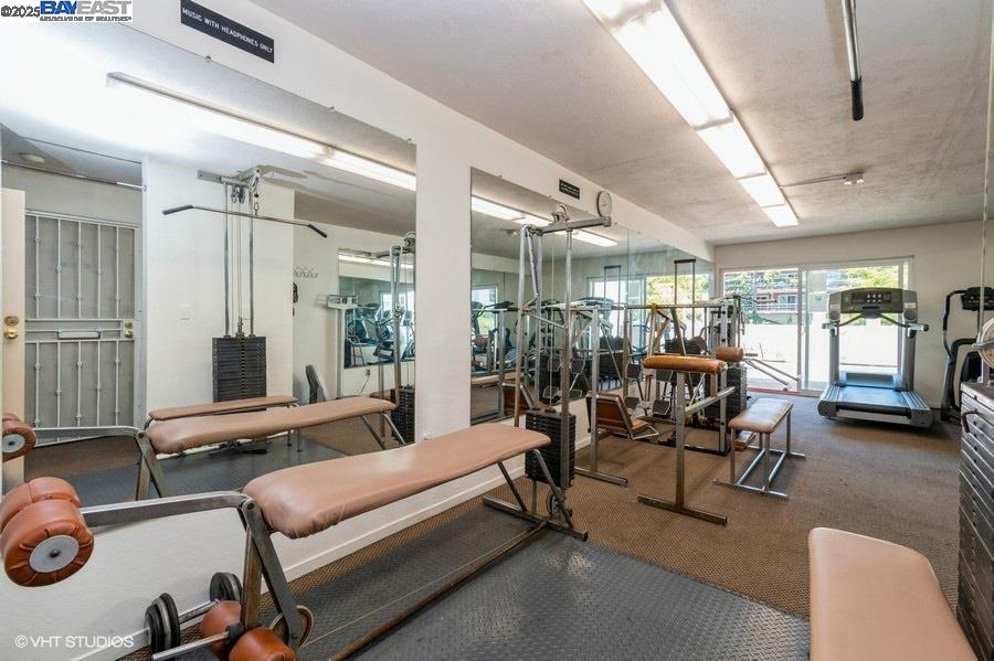 2005 Pleasant Valley Ave # 316