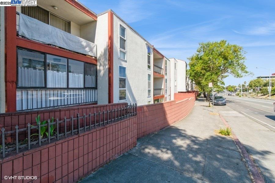 2005 Pleasant Valley Ave # 316