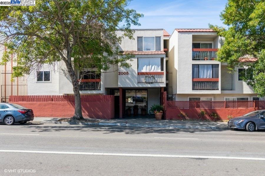 2005 Pleasant Valley Ave # 316