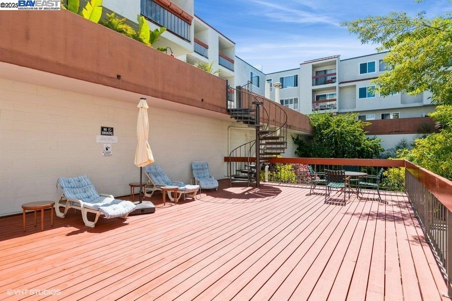 2005 Pleasant Valley Ave # 316