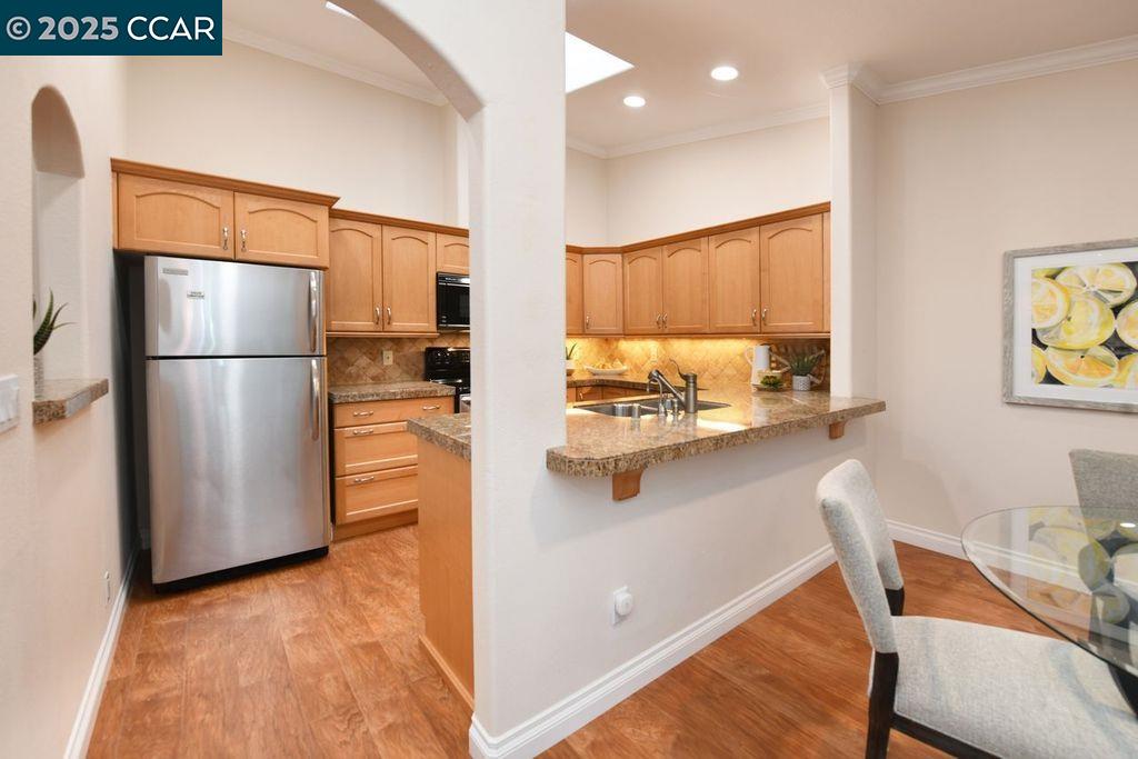 2733 Ptarmigan Dr # 2