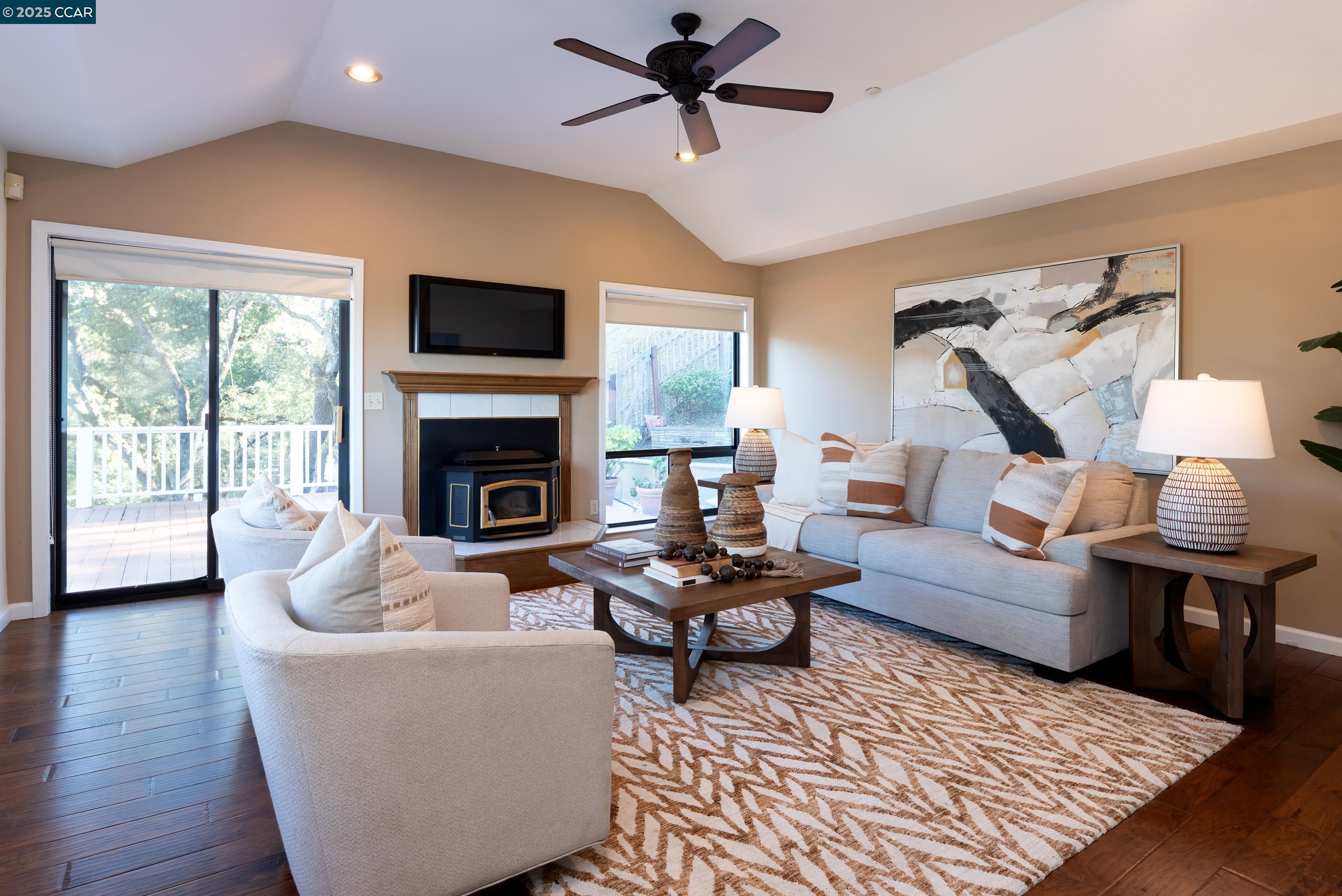 59 A Saddle Road, Walnut Creek