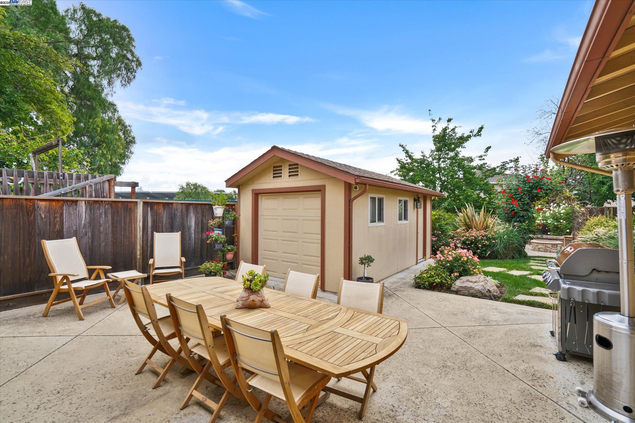 678 Crane Ave