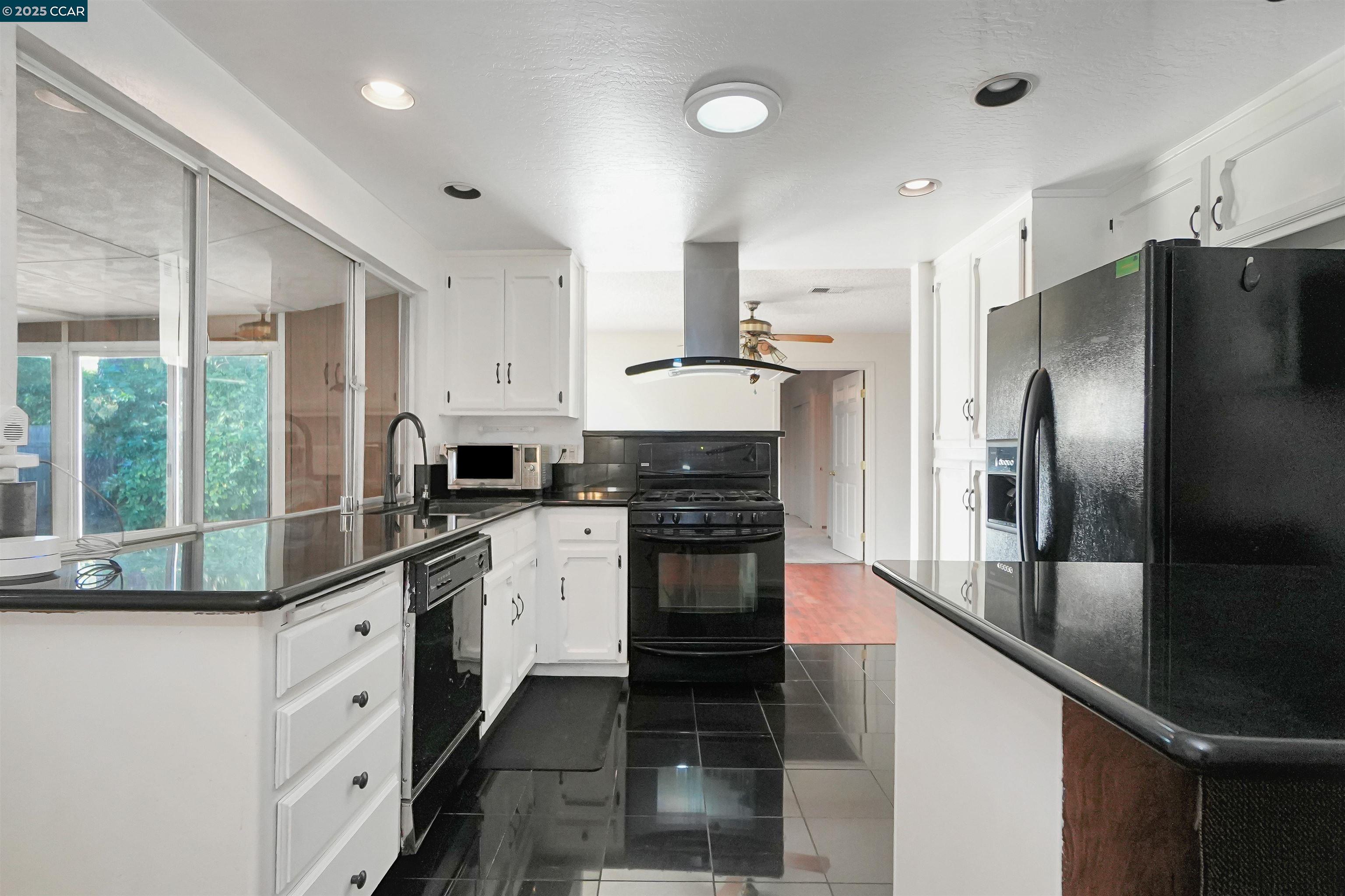 572 Corte Cala, Vacaville