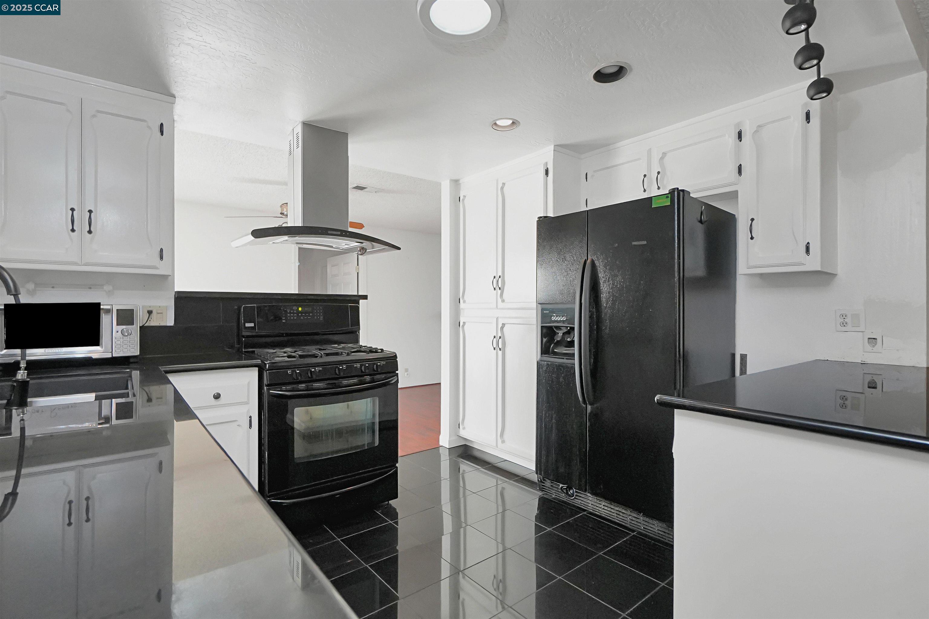 572 Corte Cala, Vacaville