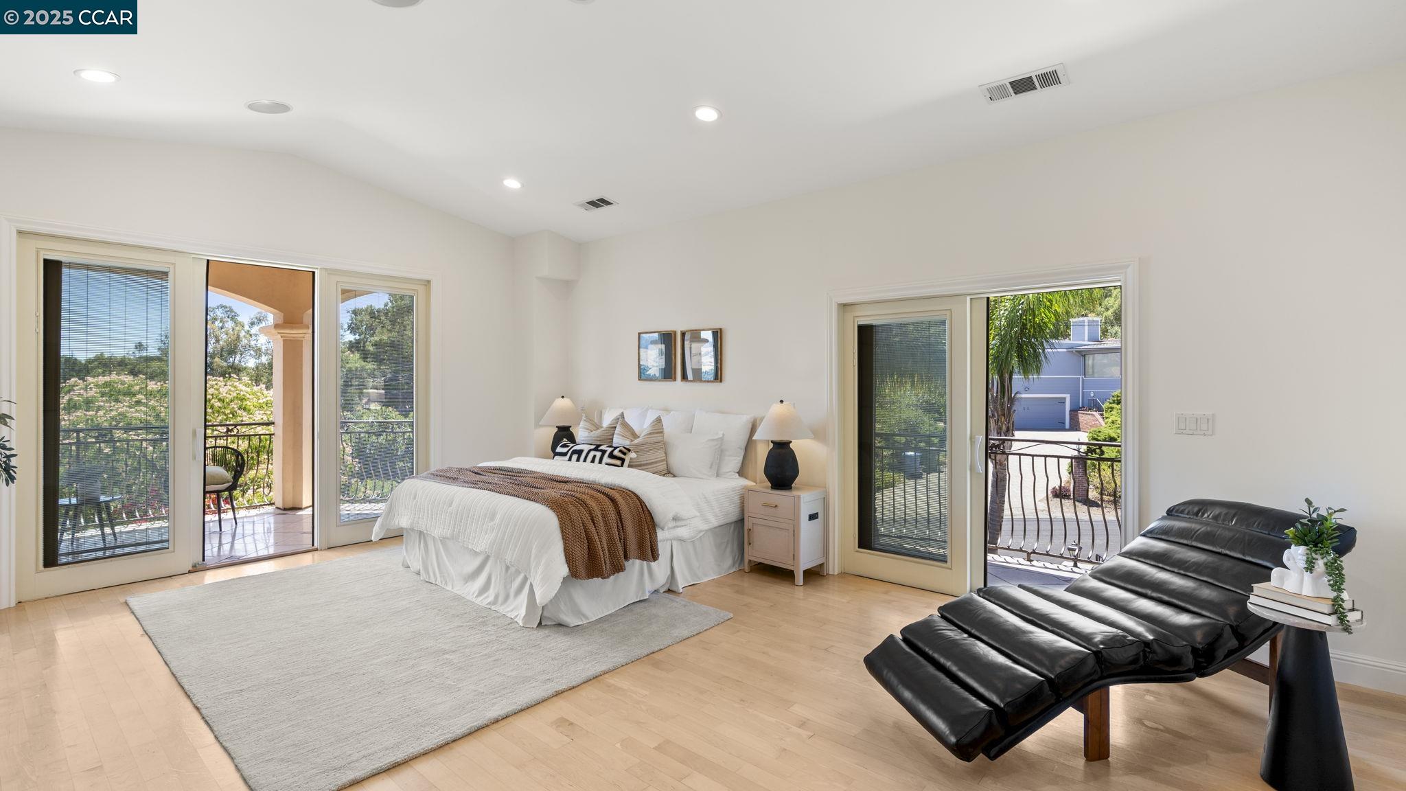 131 Montecito Crescent