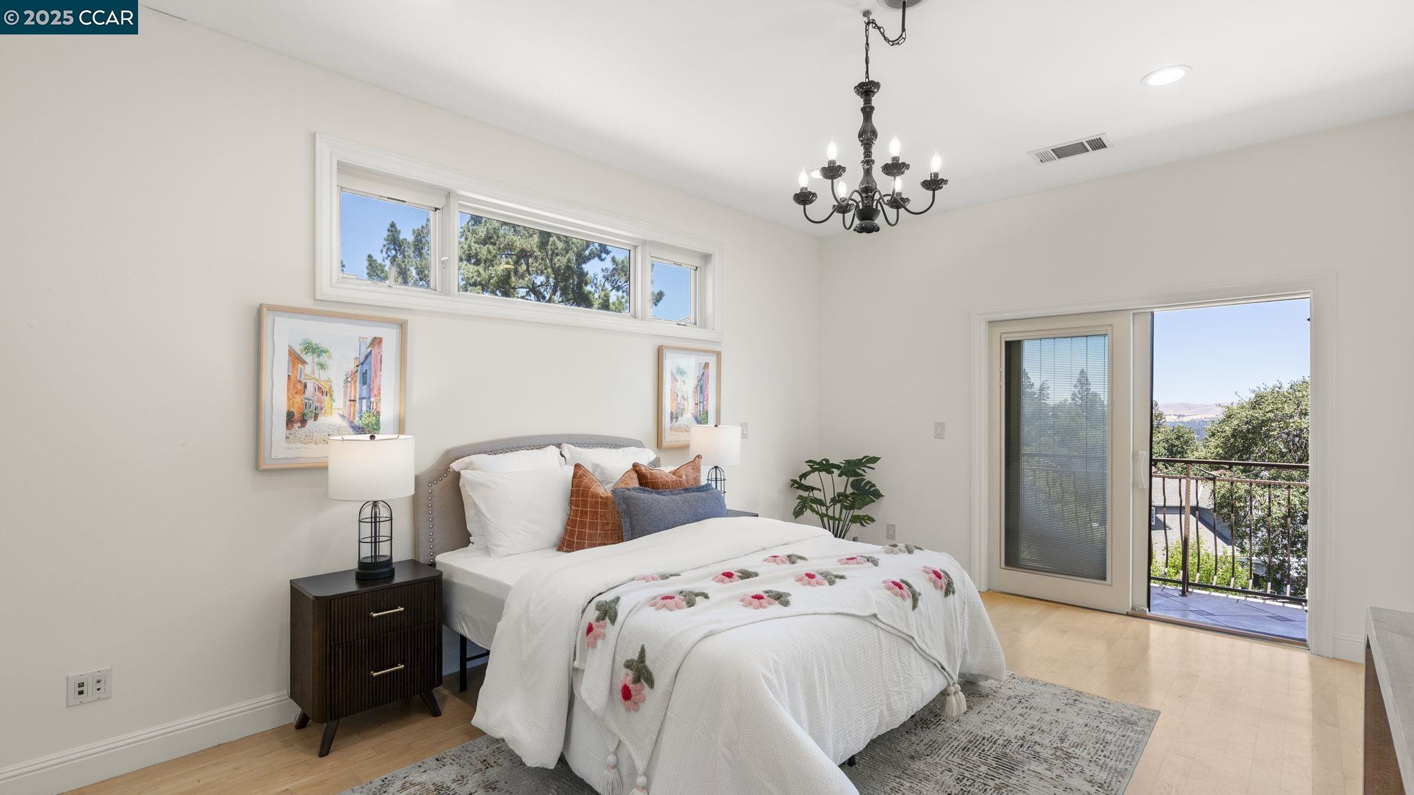 131 Montecito Crescent