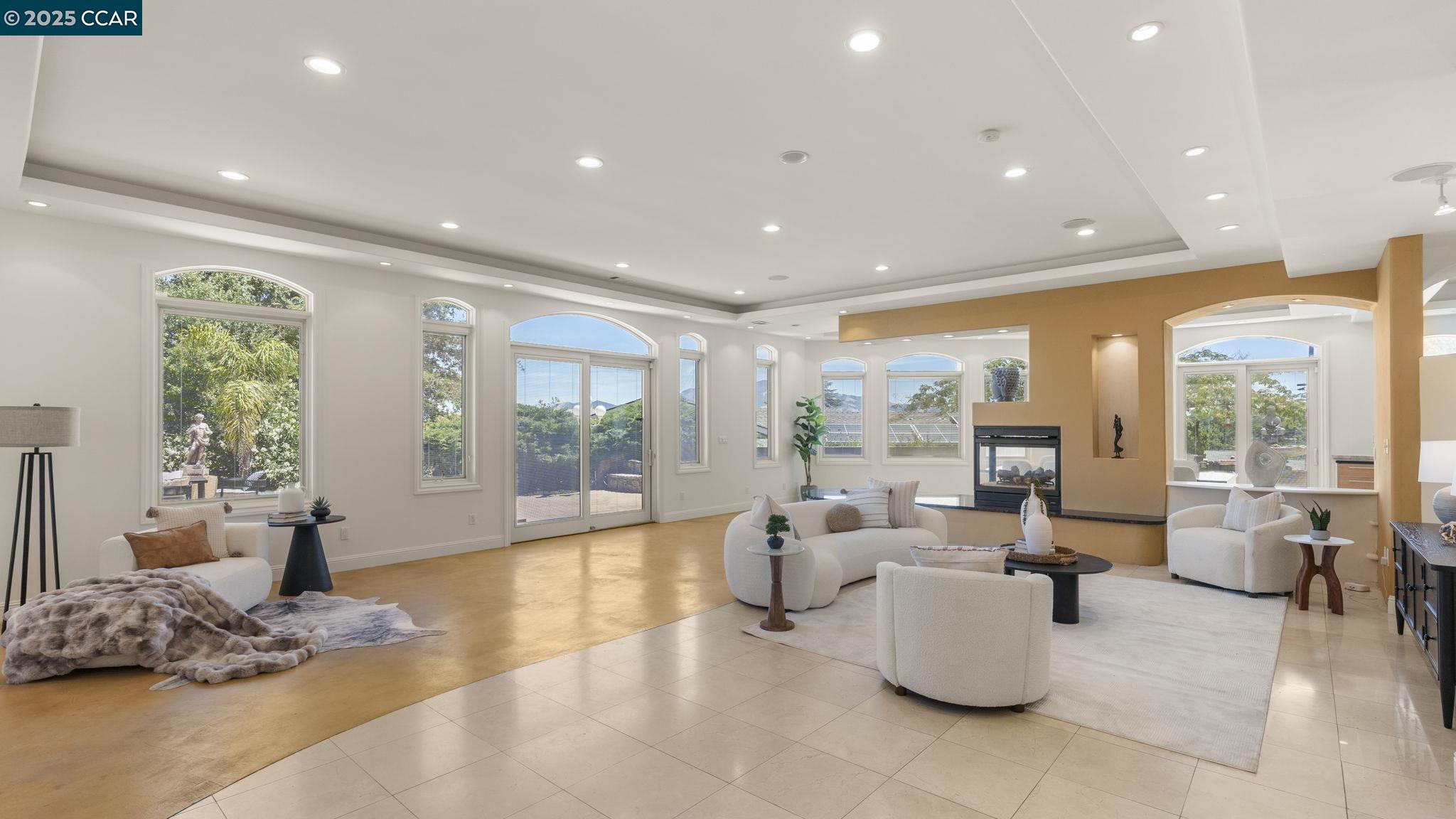 131 Montecito Crescent