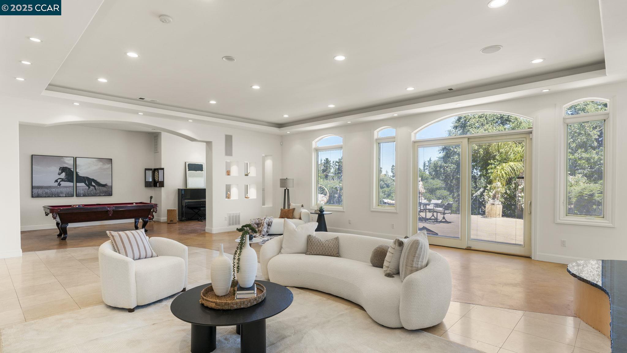 131 Montecito Crescent