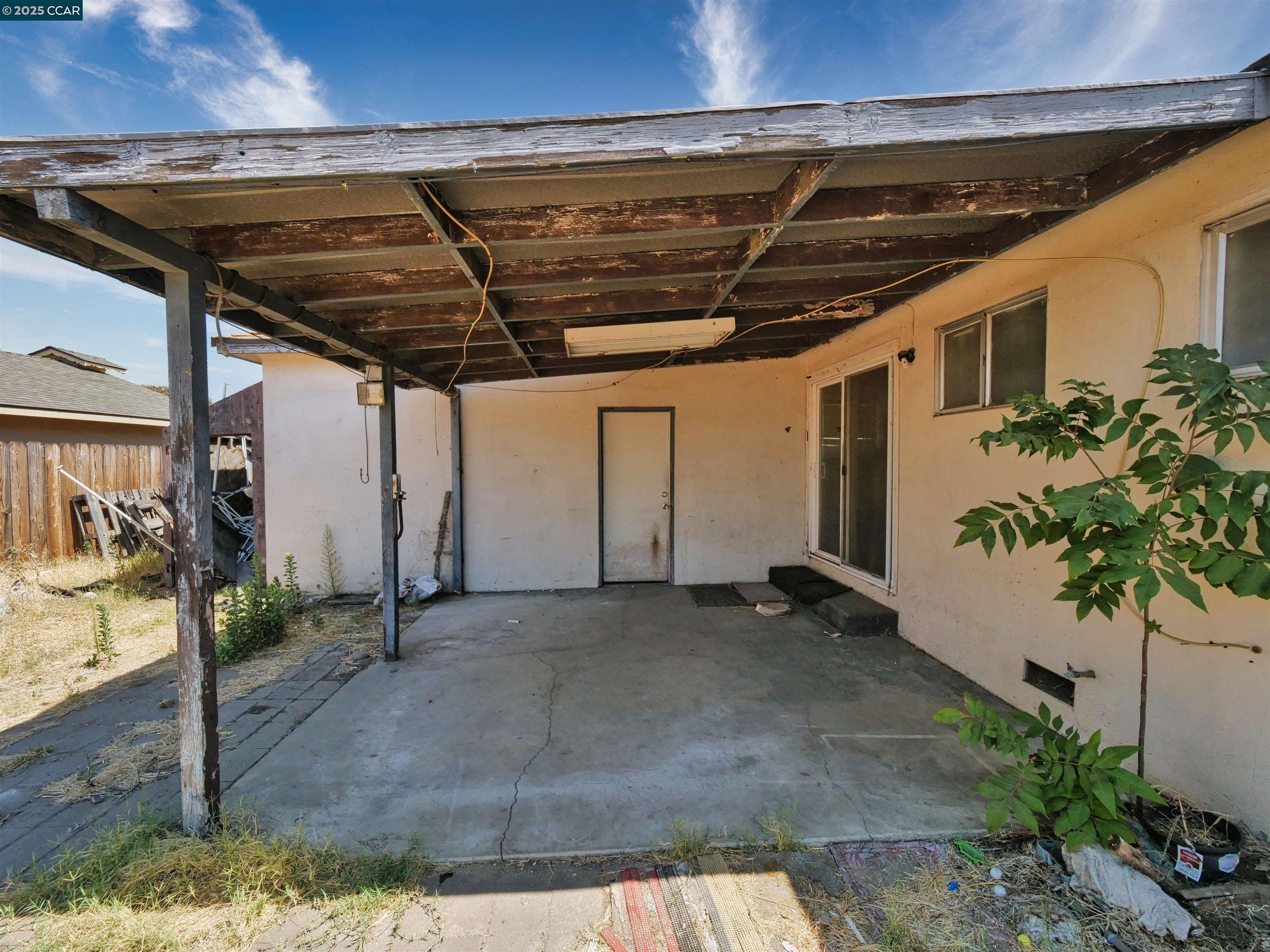 311 Charles Avenue