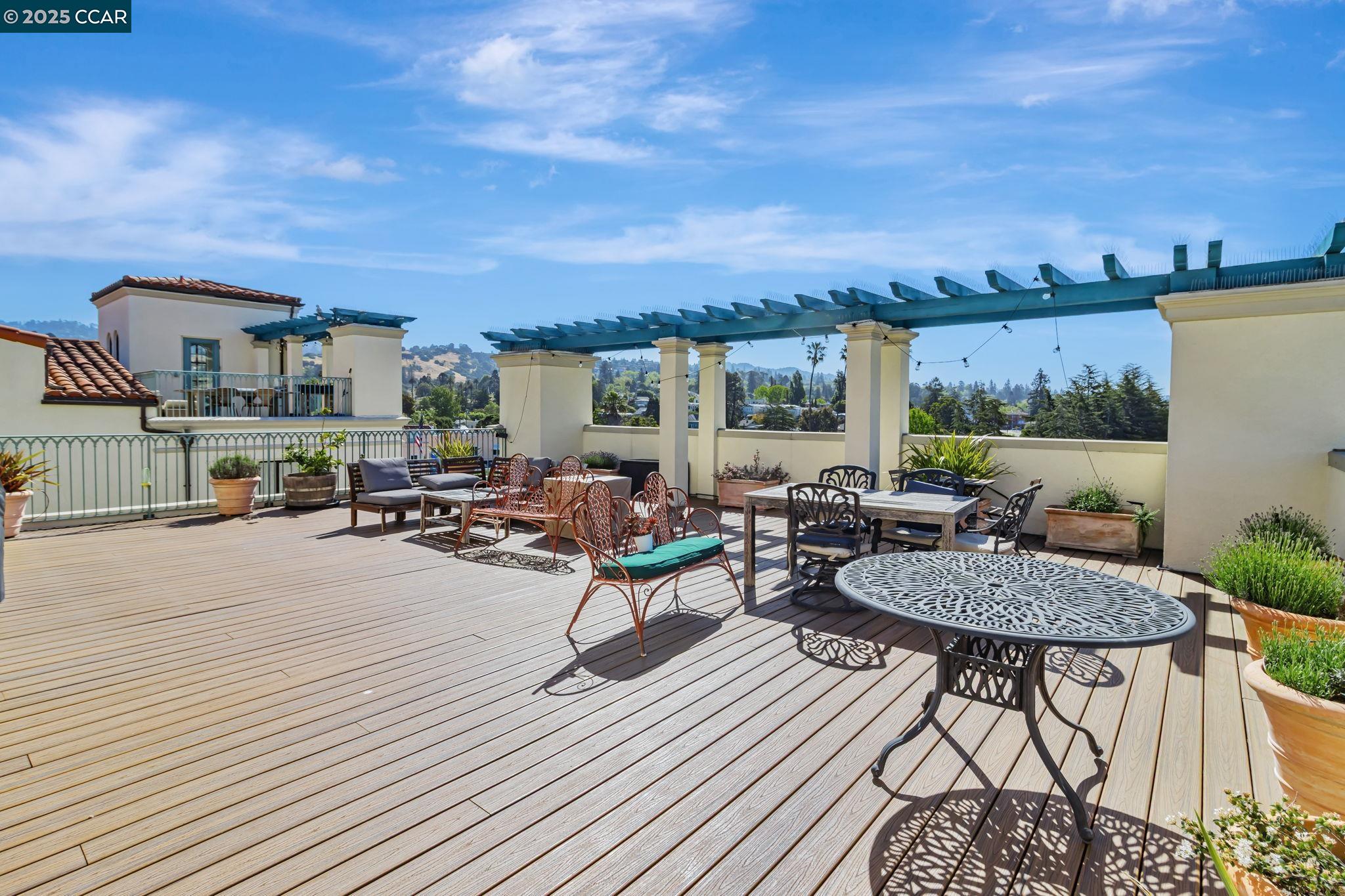 4395 Piedmont Ave # P208