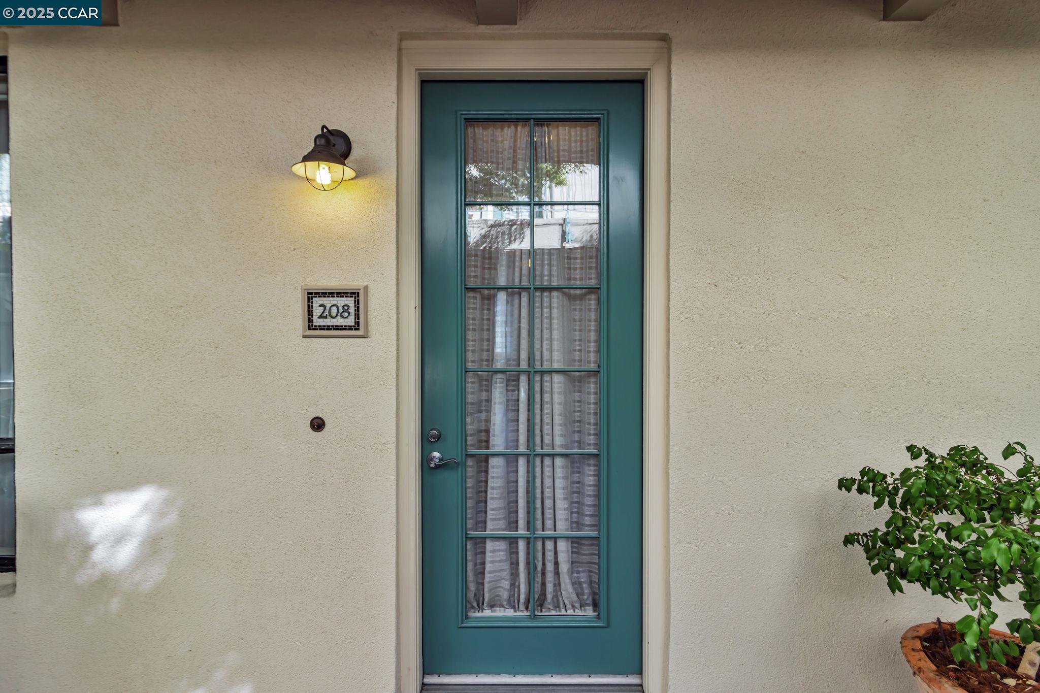 4395 Piedmont Ave # P208