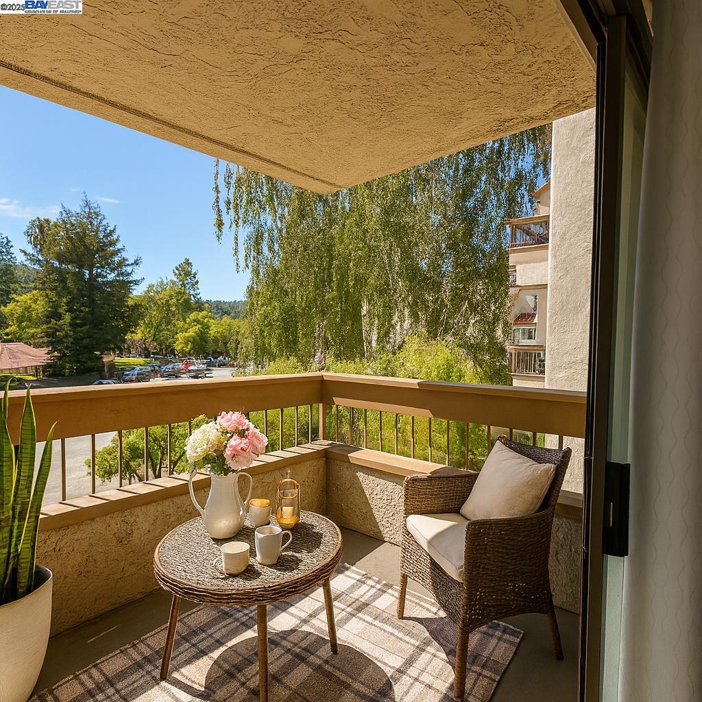1222 S Villa Way, Walnut Creek