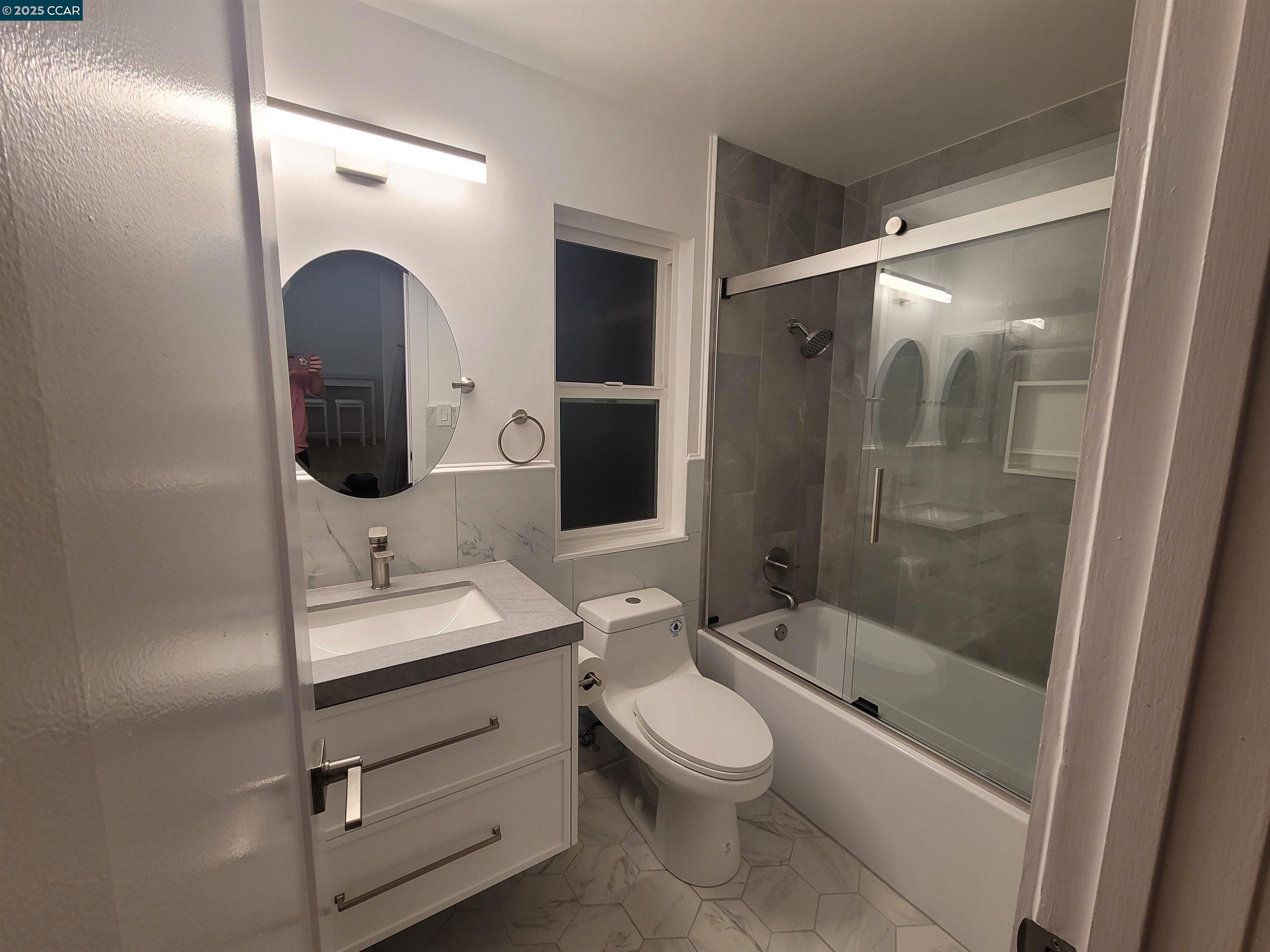 375 Camelback Rd # 23