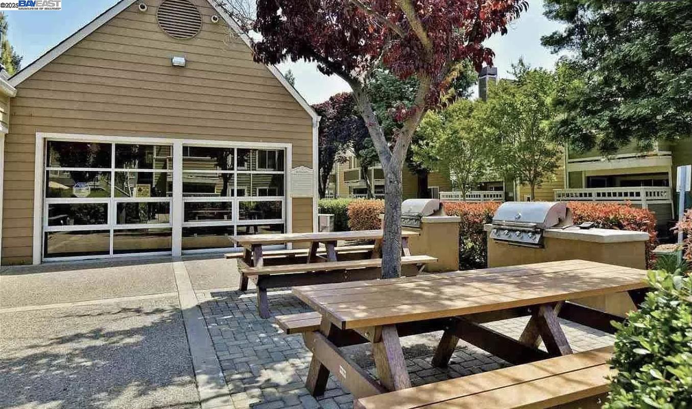 140 Reflections Dr # 24