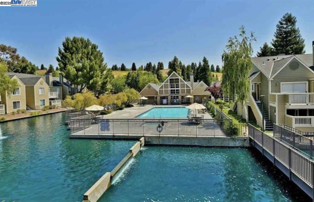 140 Reflections Dr # 24